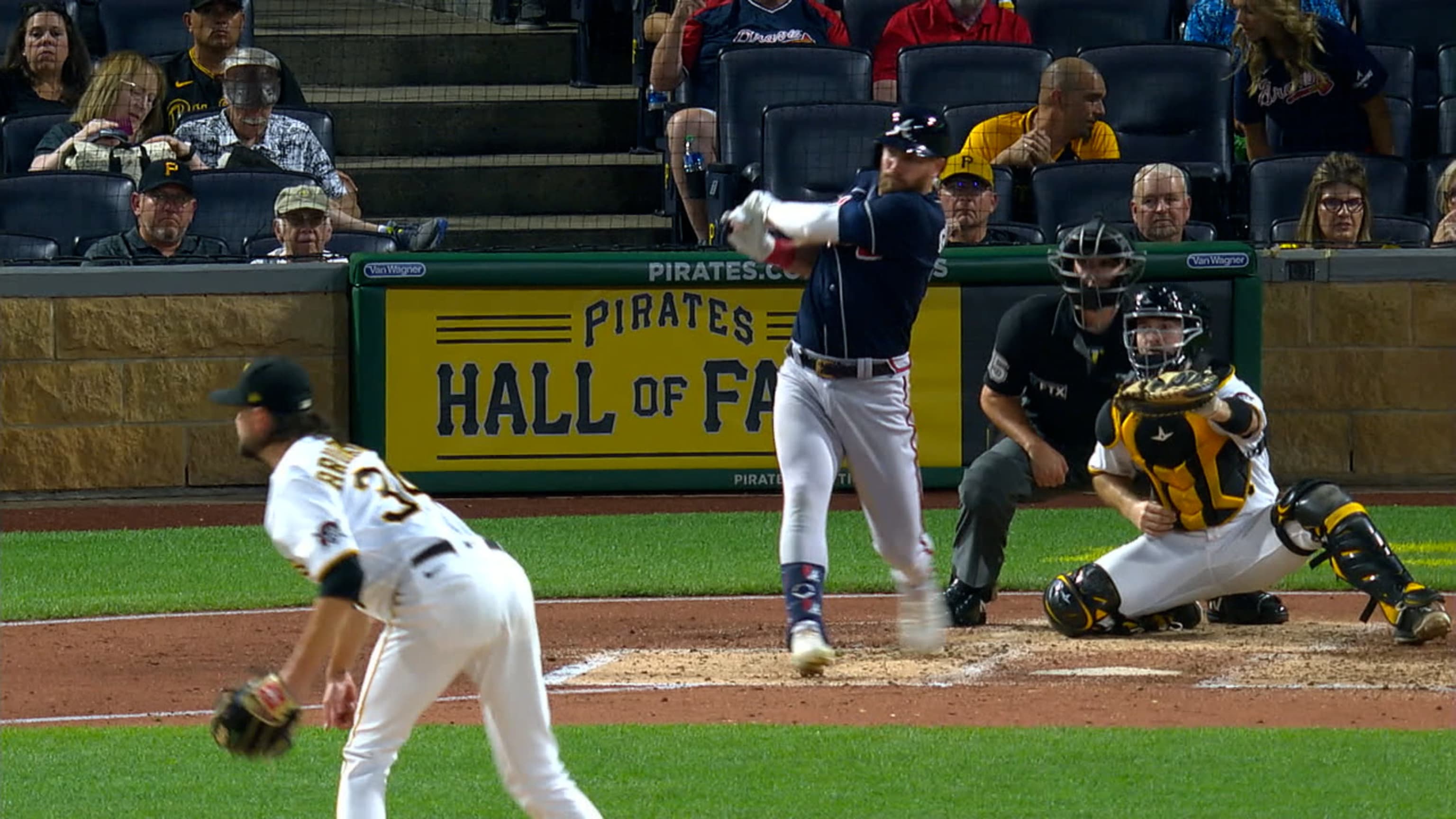 Grossman produce con sencillo