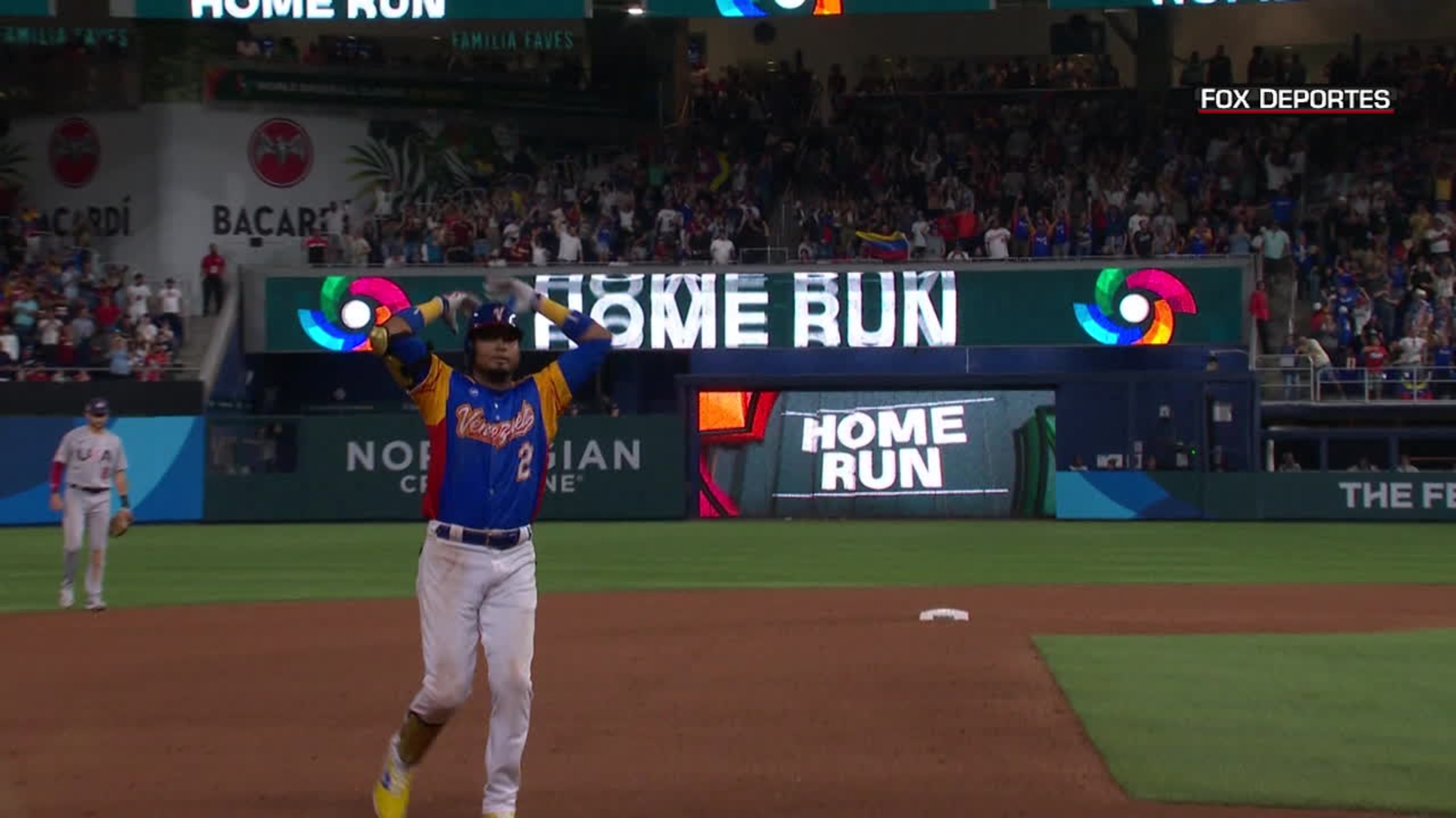 Luis Arráez sacude dos jonrones