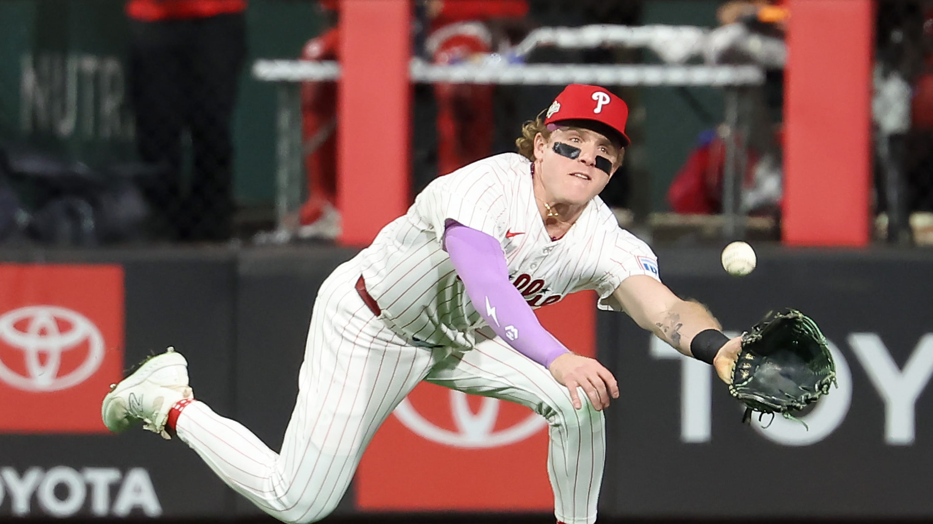 Harrison Bader leaves NLDS Game 1 with groin injury