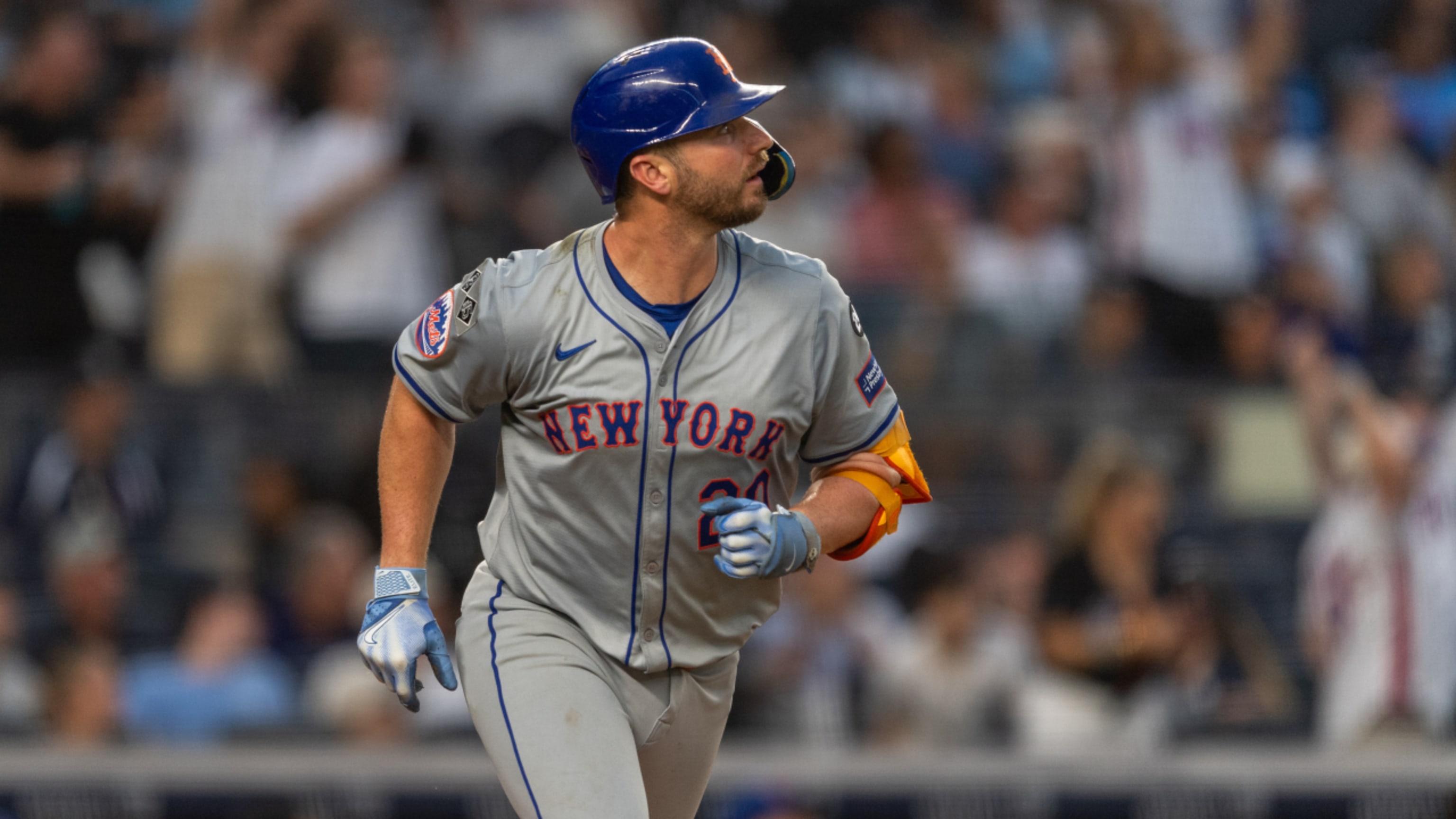 HR de 2 carreras de Pete Alonso 