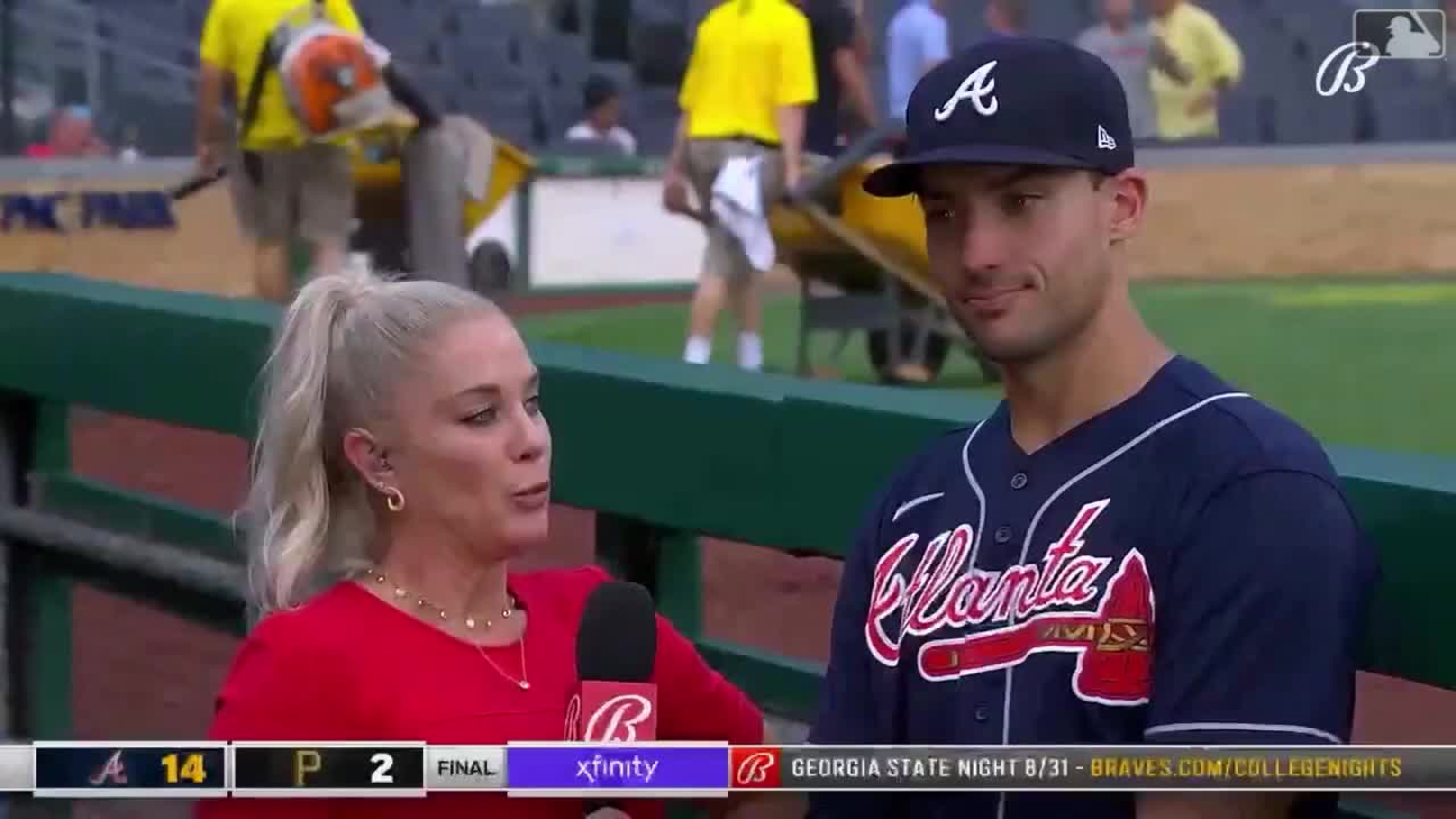 Olson hits early grand slam, NL-leading Braves add three more