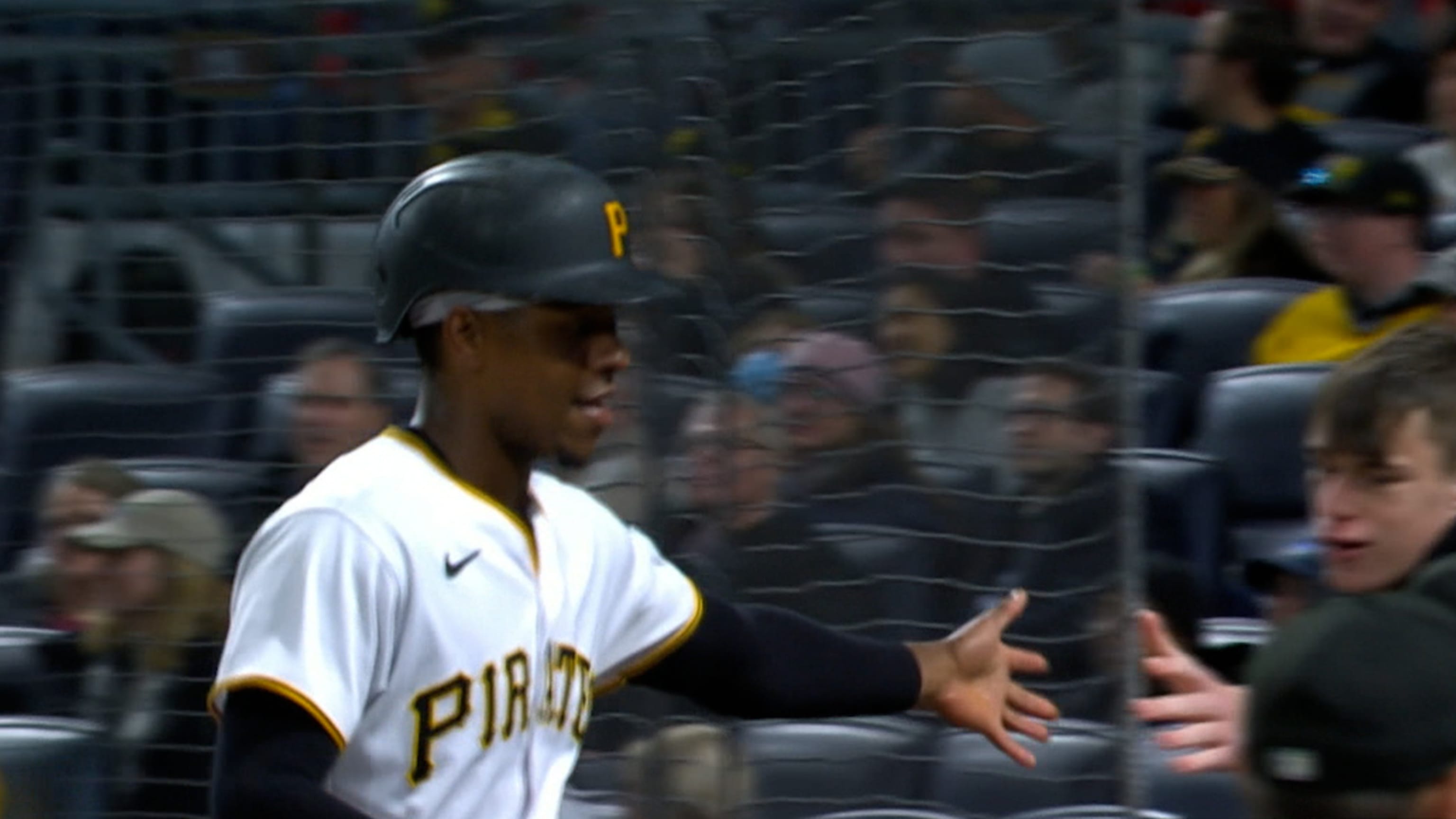 Pirates' six-run 3rd inning