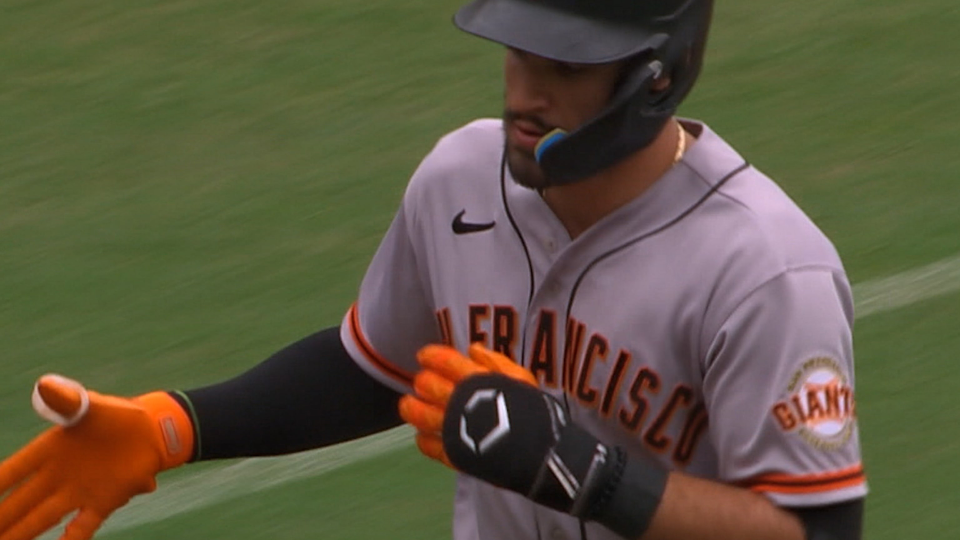 Los Giants anotan 4 en la 4ta