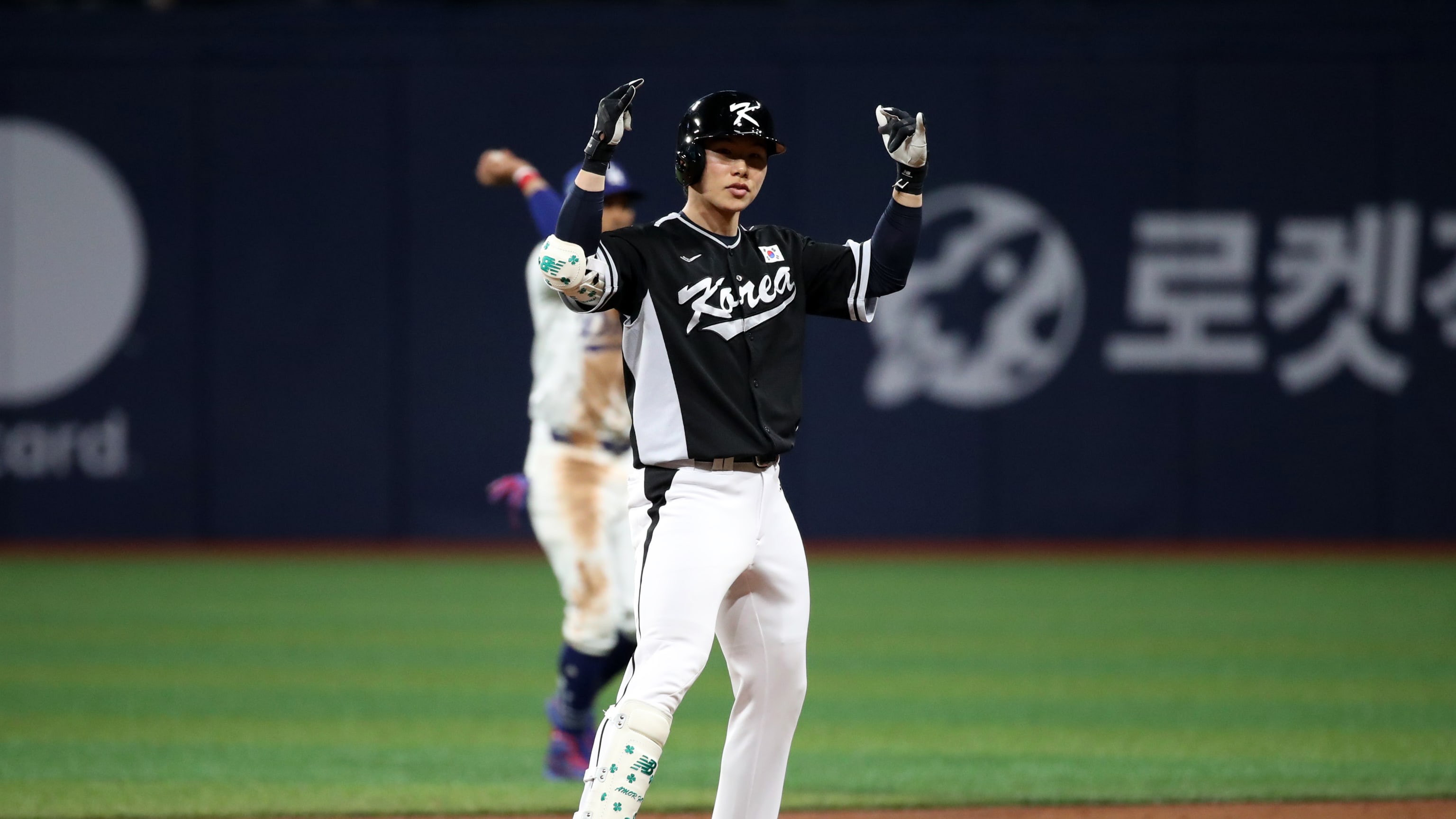 Hyeseong Kim signs three-year deal with the Dodgers