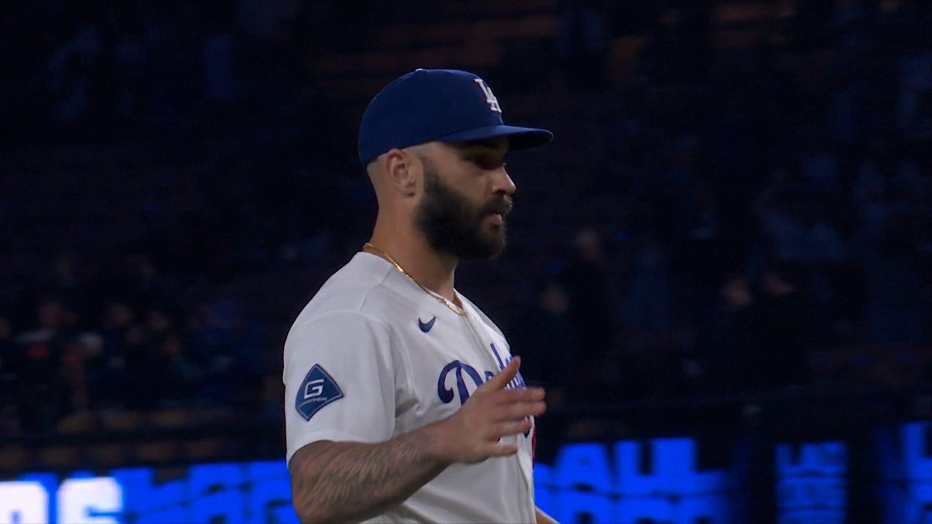 Scott asegura victoria de Dodgers