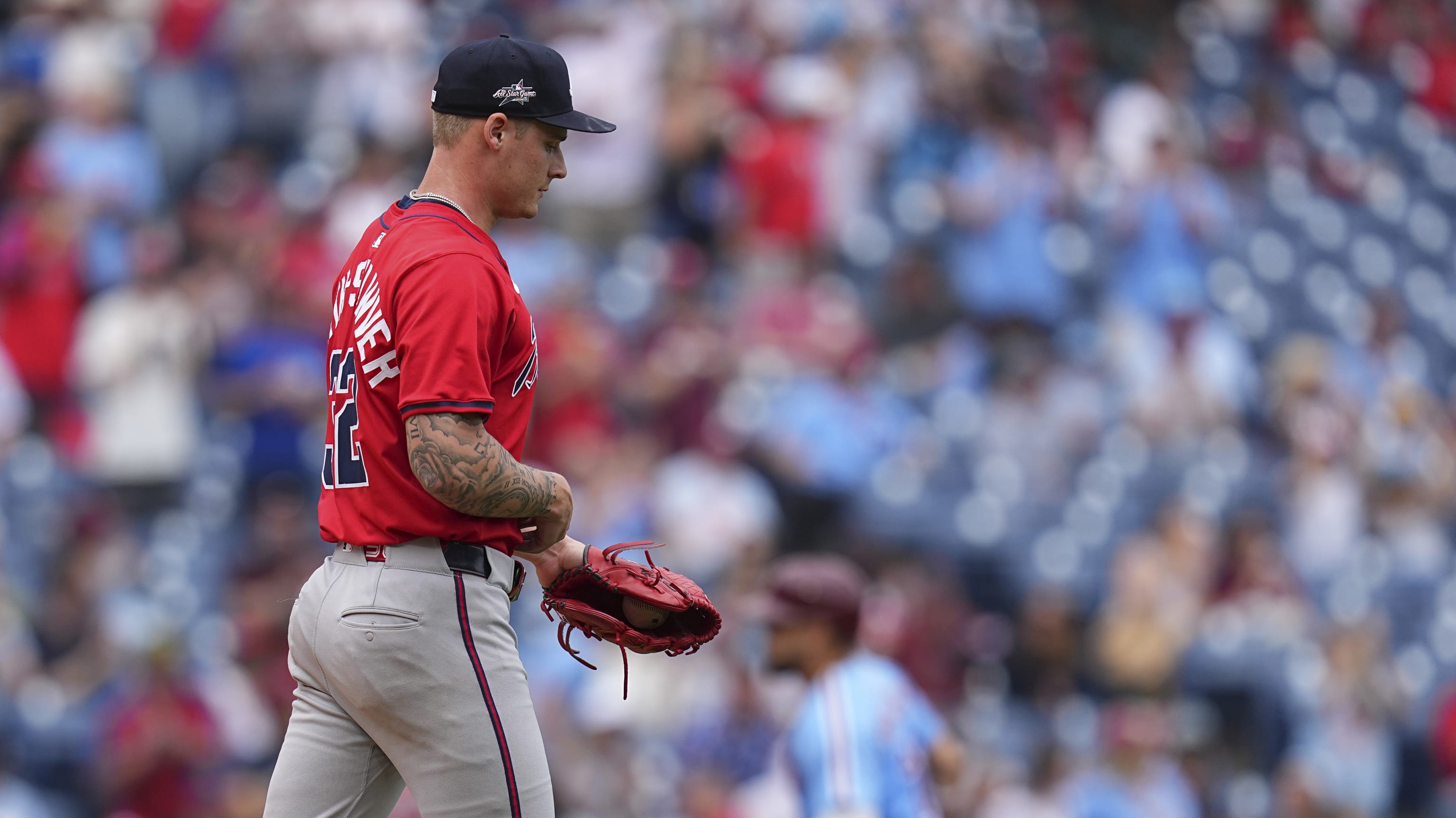 AJ Smith-Shawver exits start with elbow injury