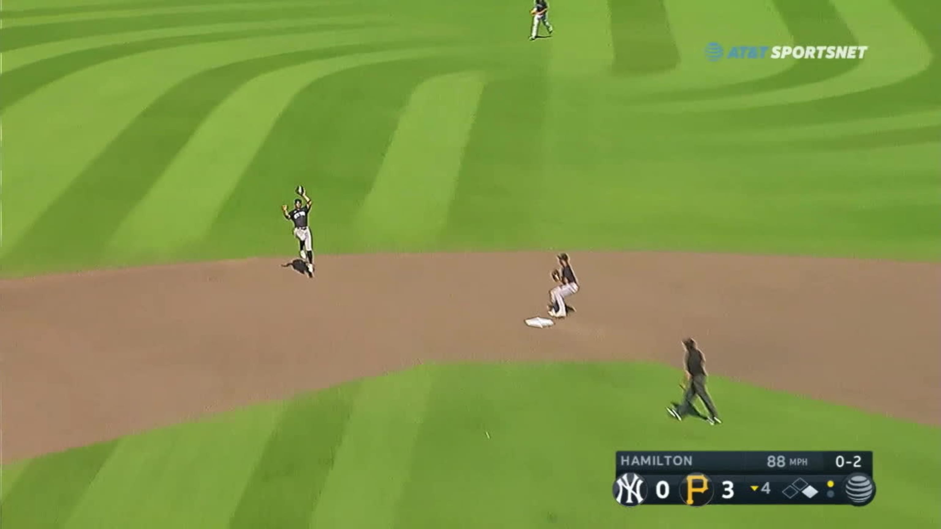 Doble play de Oswald Peraza