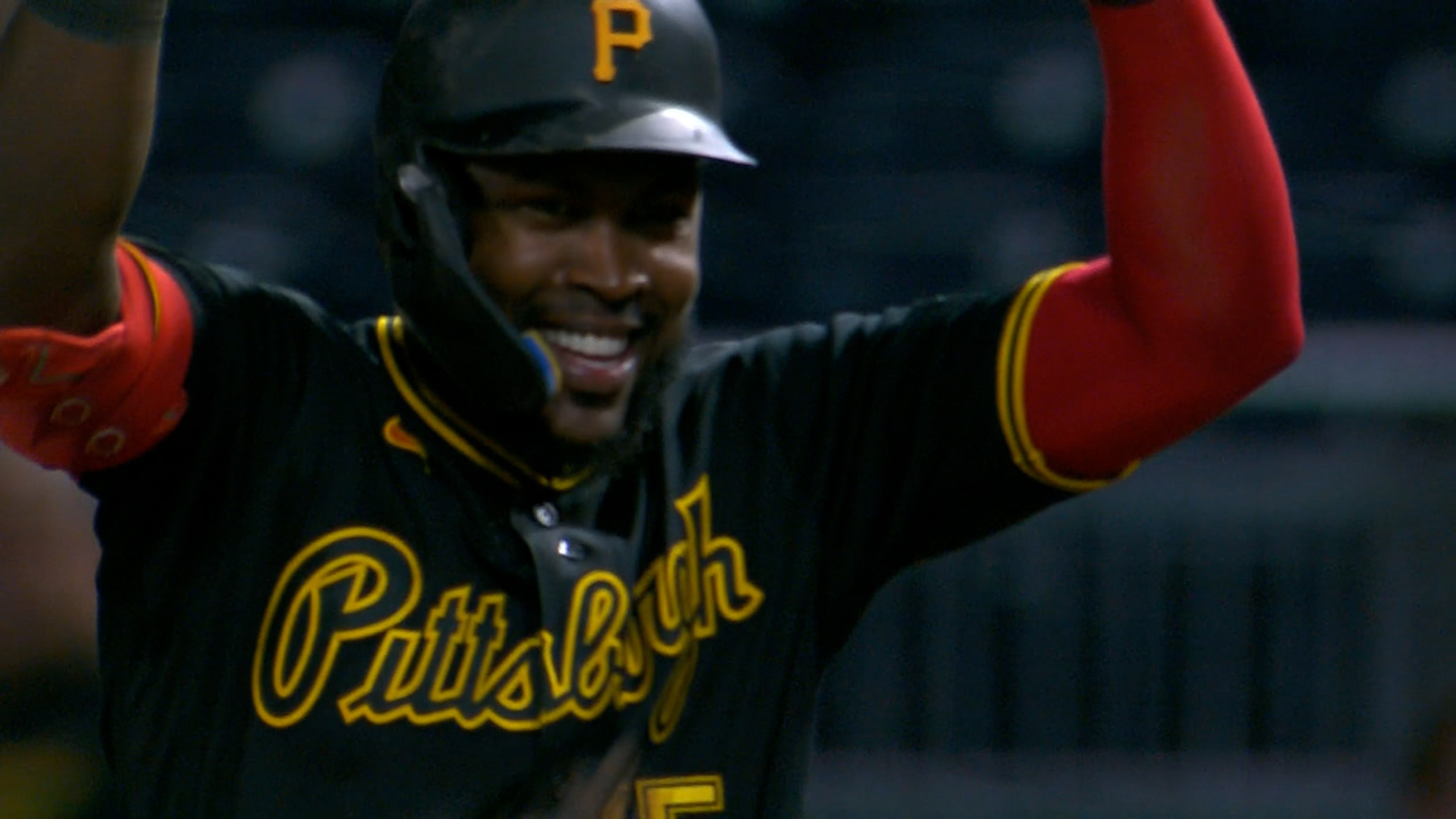 Oneil Cruz extends hitting streak to 12 games