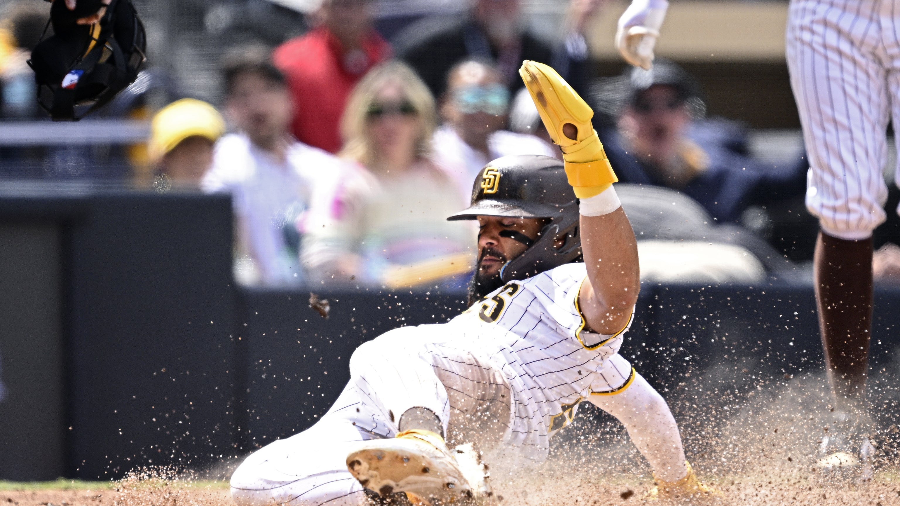 Fernando Tatis Jr. se roba el plato