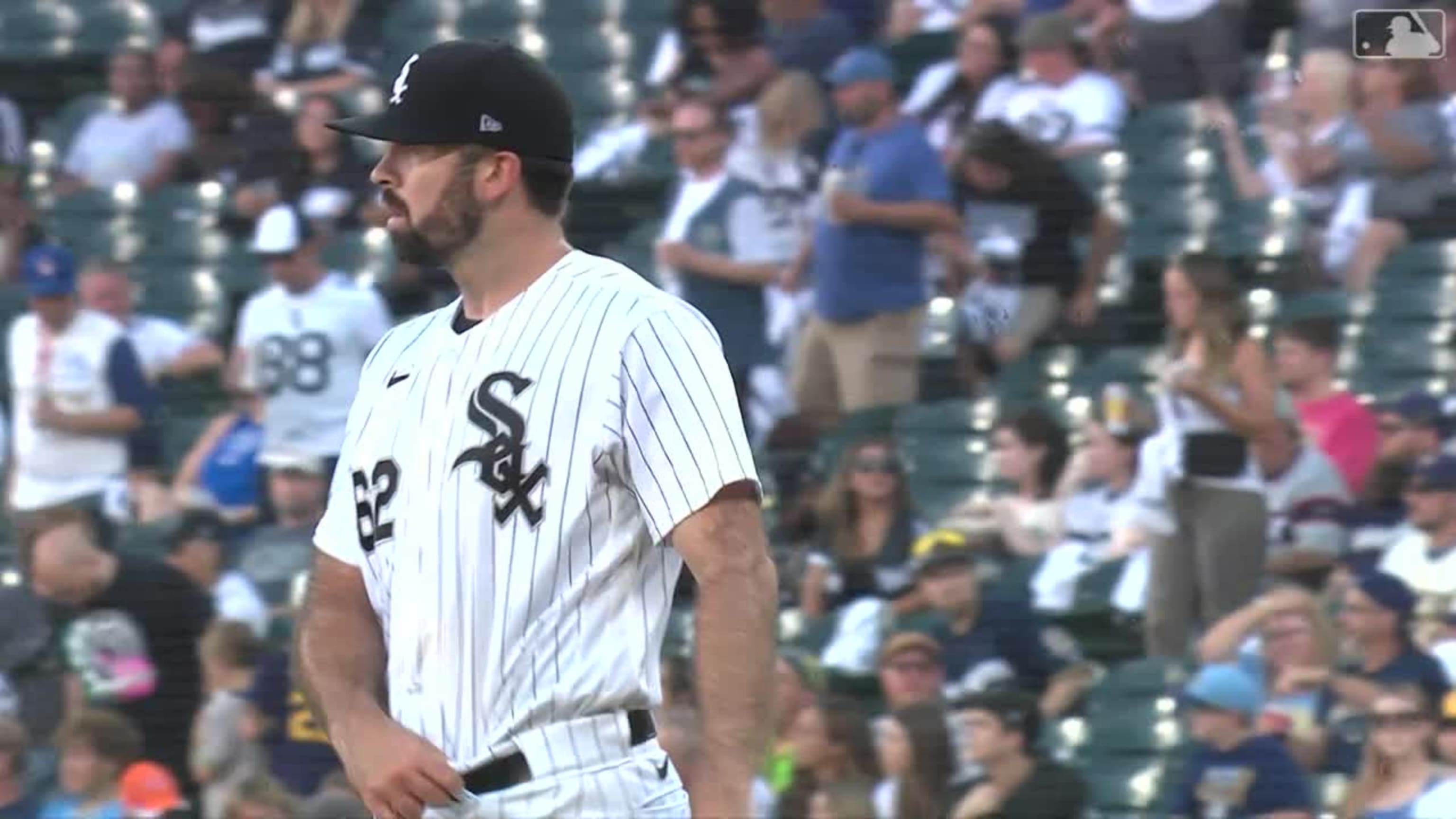 Sale gives up homer to returning Martinez in White Sox loss