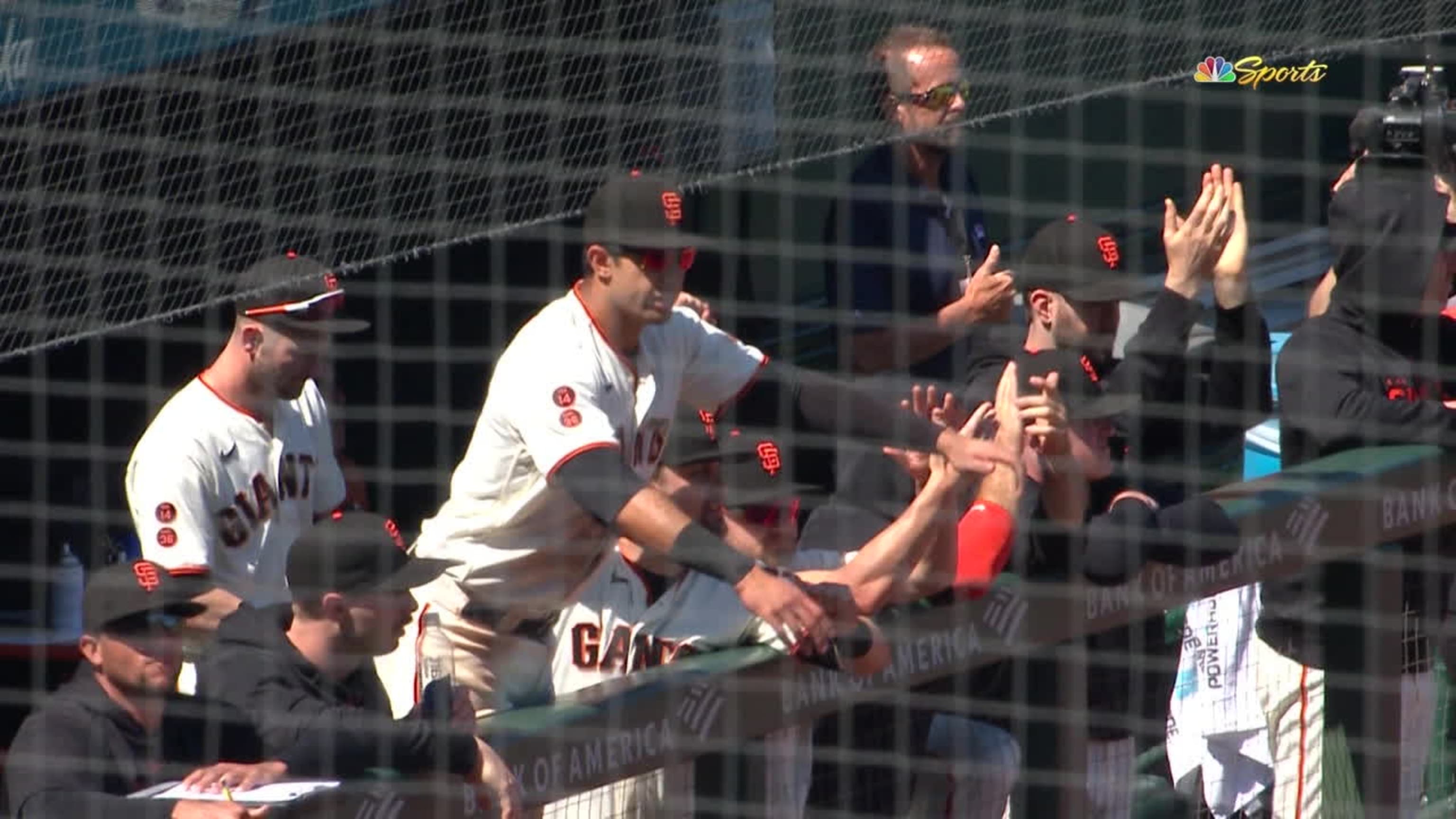 Doval escapes in the 9th as Giants hold off Yanks - CBS New York