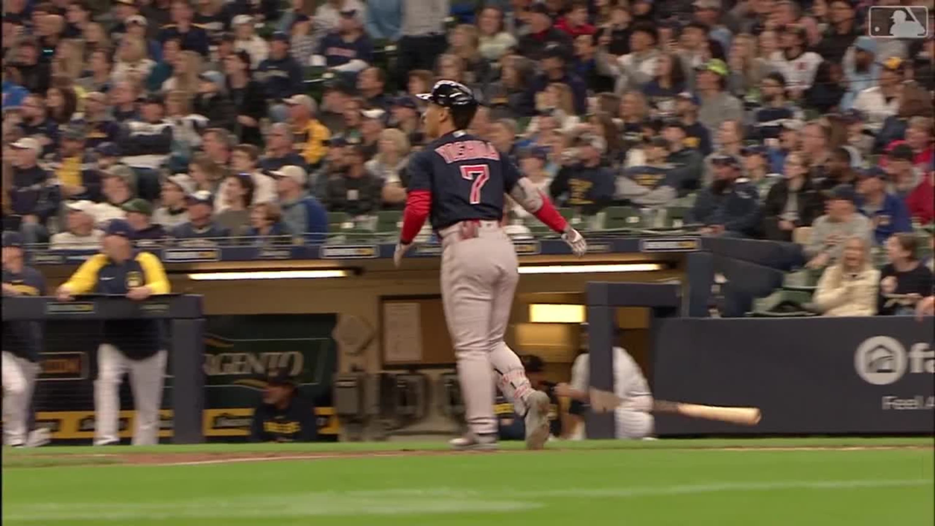 Boston anota 9 en la 8va entrada