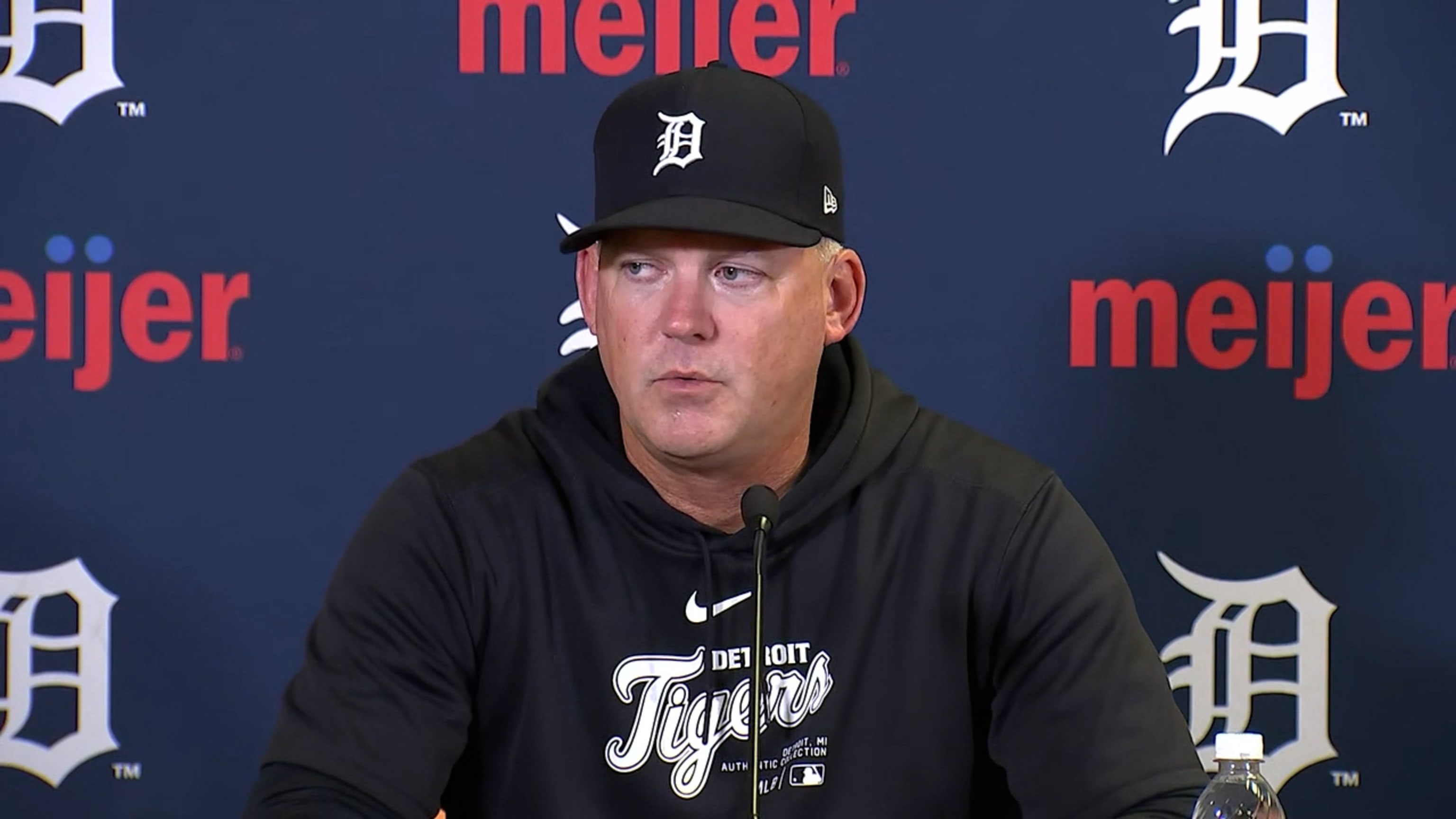 A.J. Hinch talks on the difference in playoff baseball