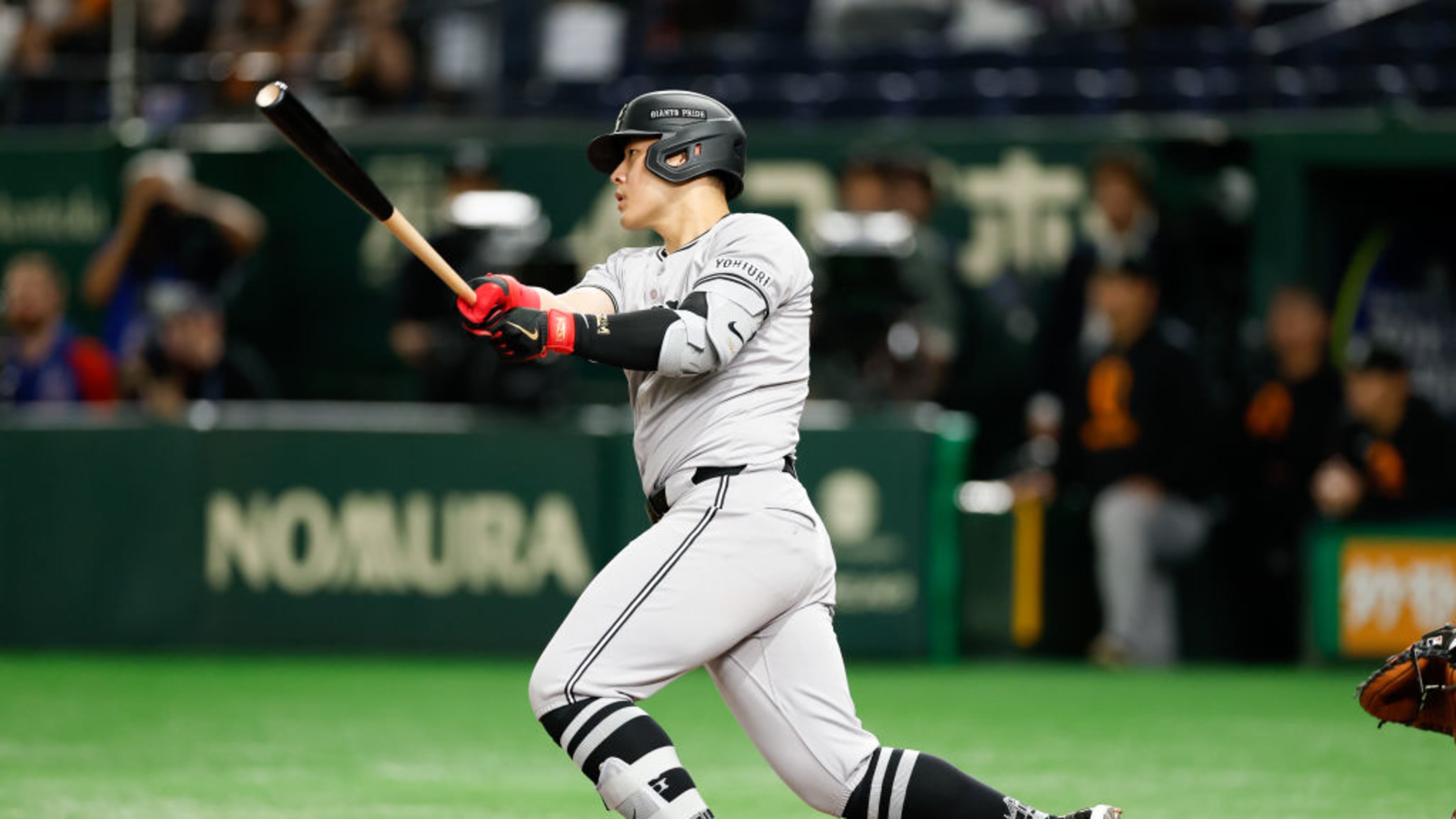 Kazuma Okamoto introduced by Blue Jays