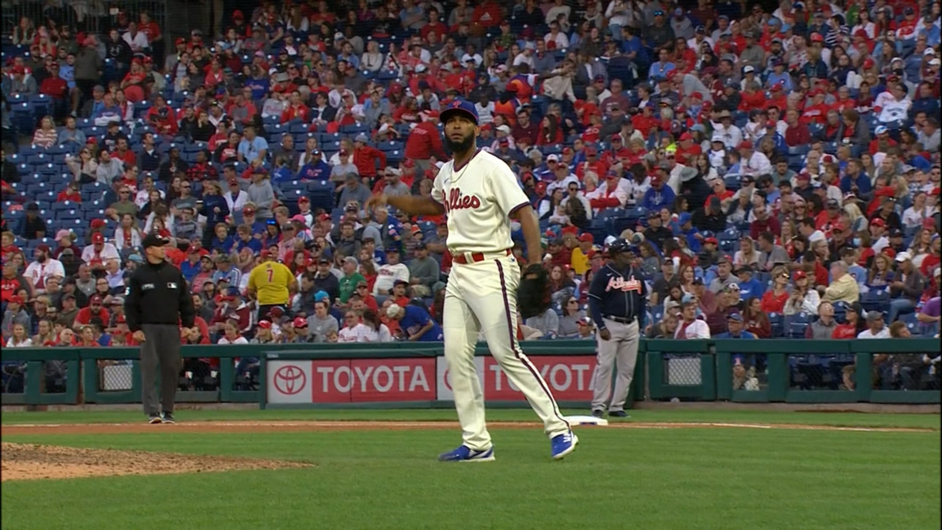 Seranthony Dominguez continues stellar start to career in Phillies win over  Dodgers 