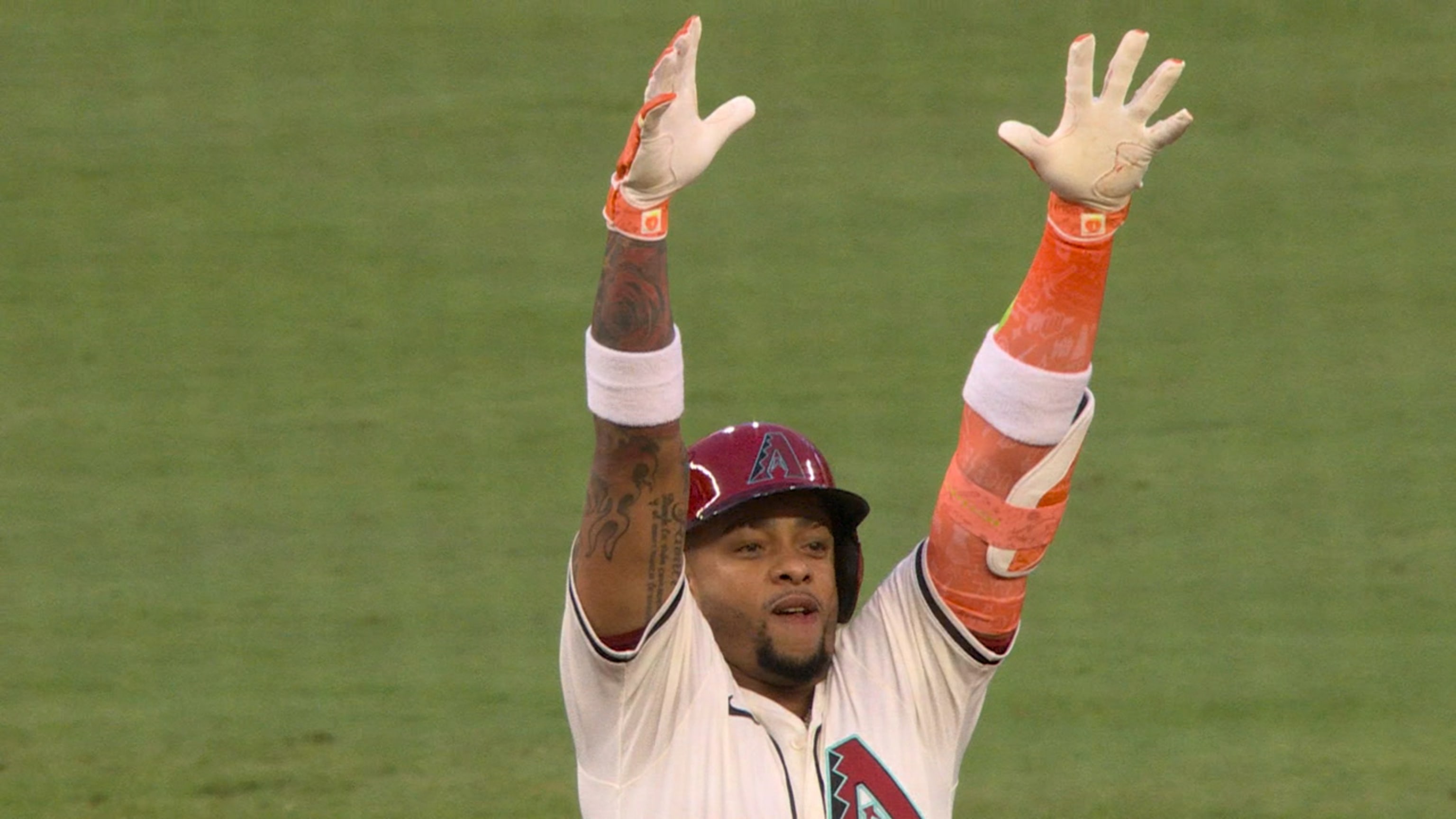 Ketel Marte pega doble de dos carreras