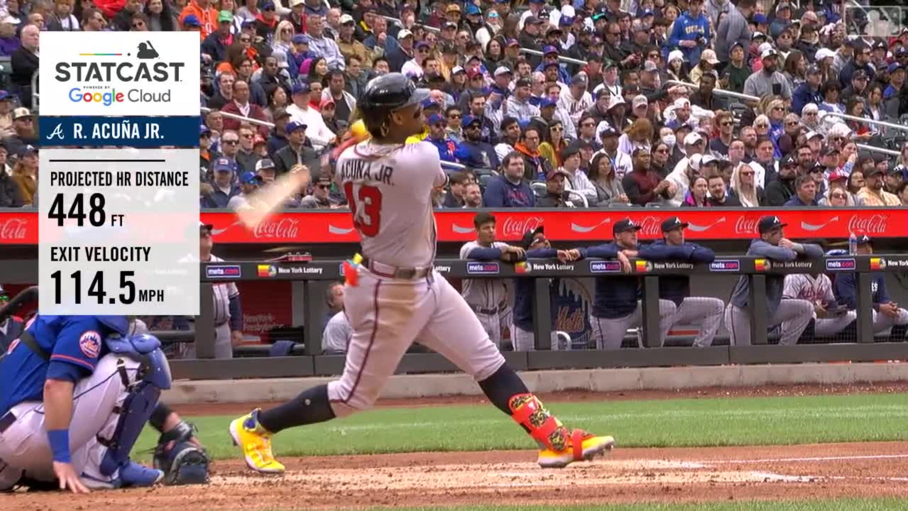 Acuña Jr. pega HR de 448 pies