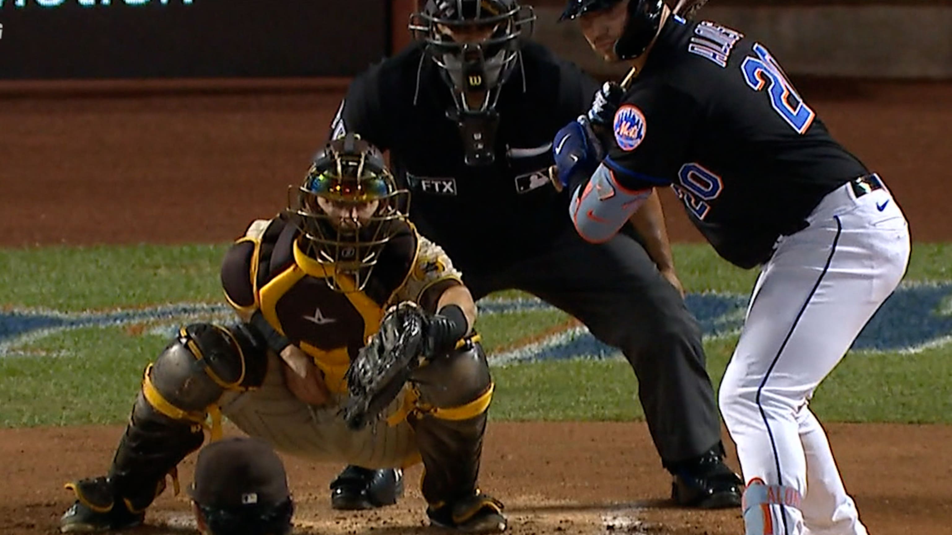 Yu Darvish poncha a Alonso