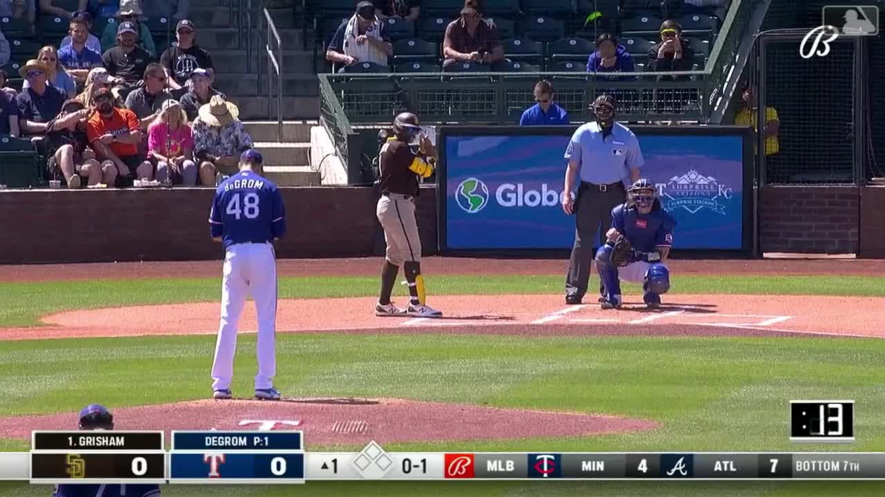 Jacob deGrom suma 6 ponches