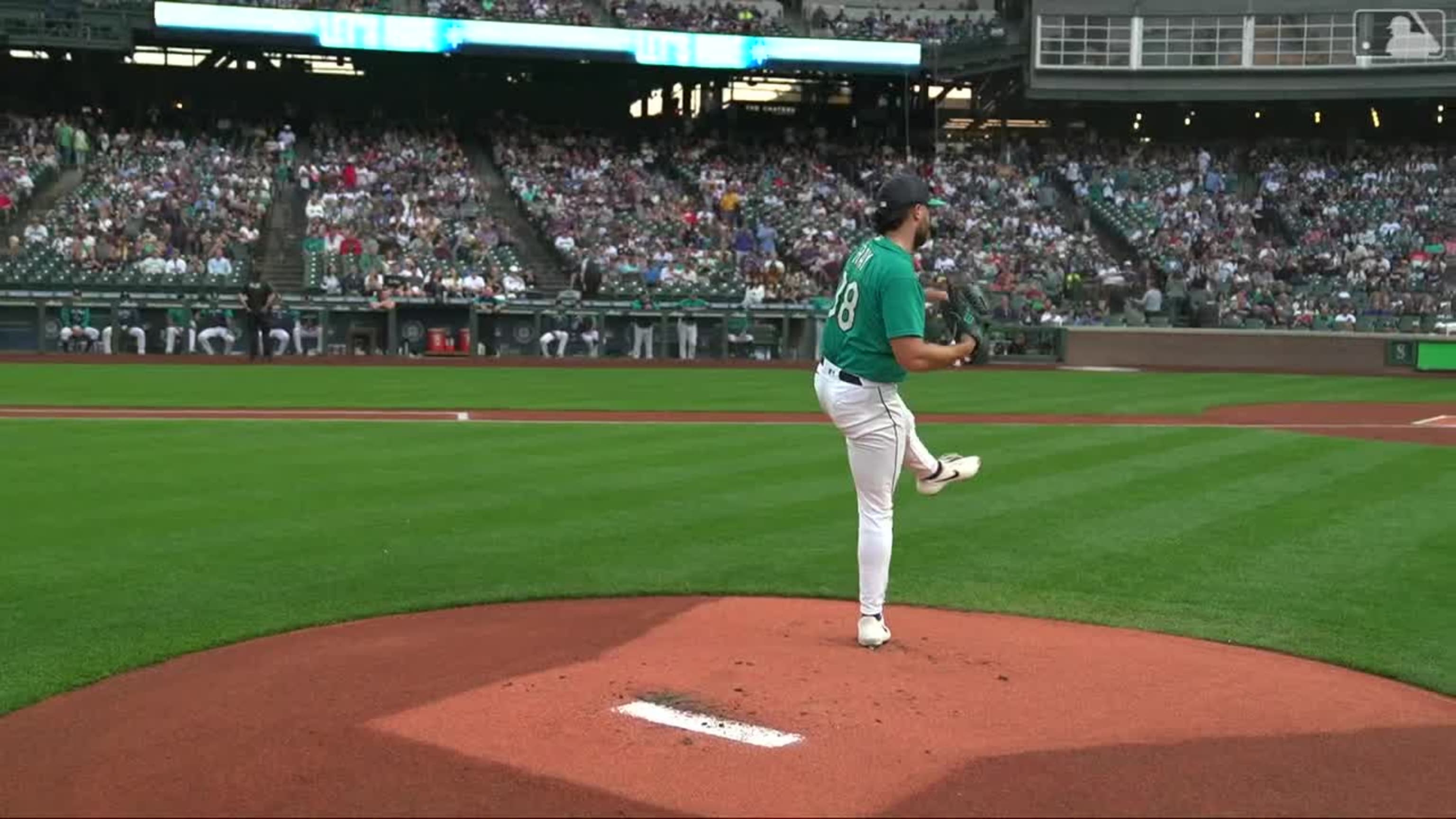 Robbie Ray records 6 strikeouts