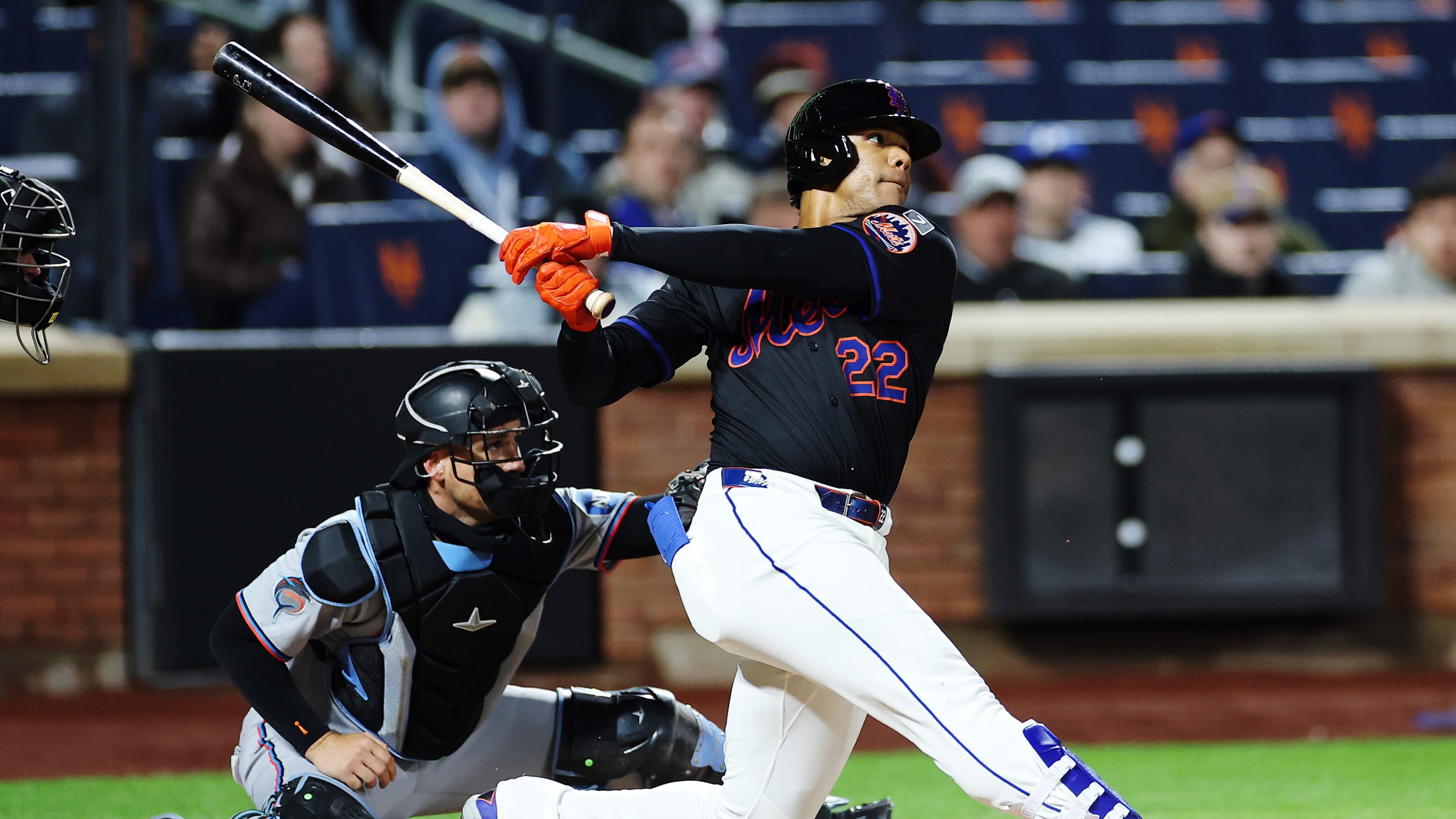 How Juan Soto developed his two-strike batting stance
