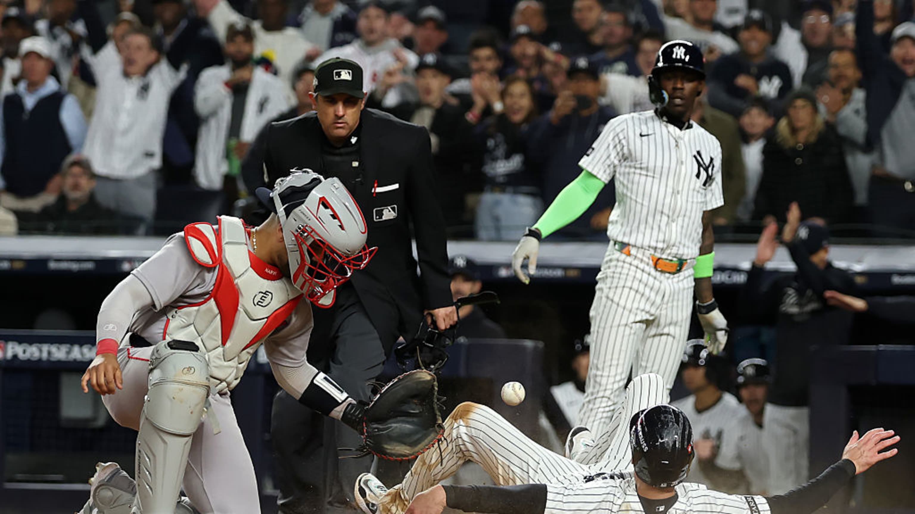 Los Yankees anotan 4 carreras en la 4ta entrada