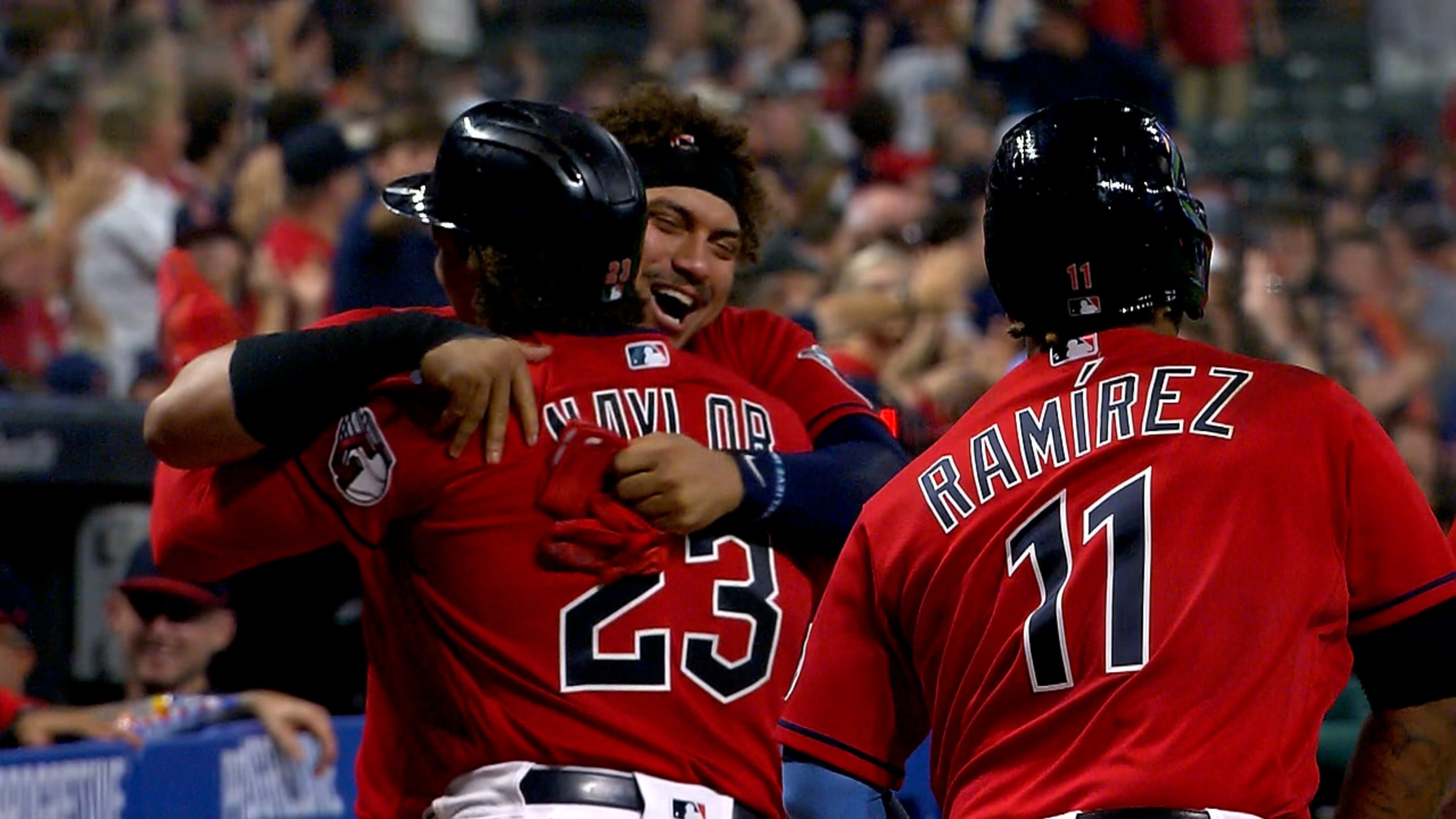 Josh Naylor reaction to his brother Bo's first big league hit is so wh