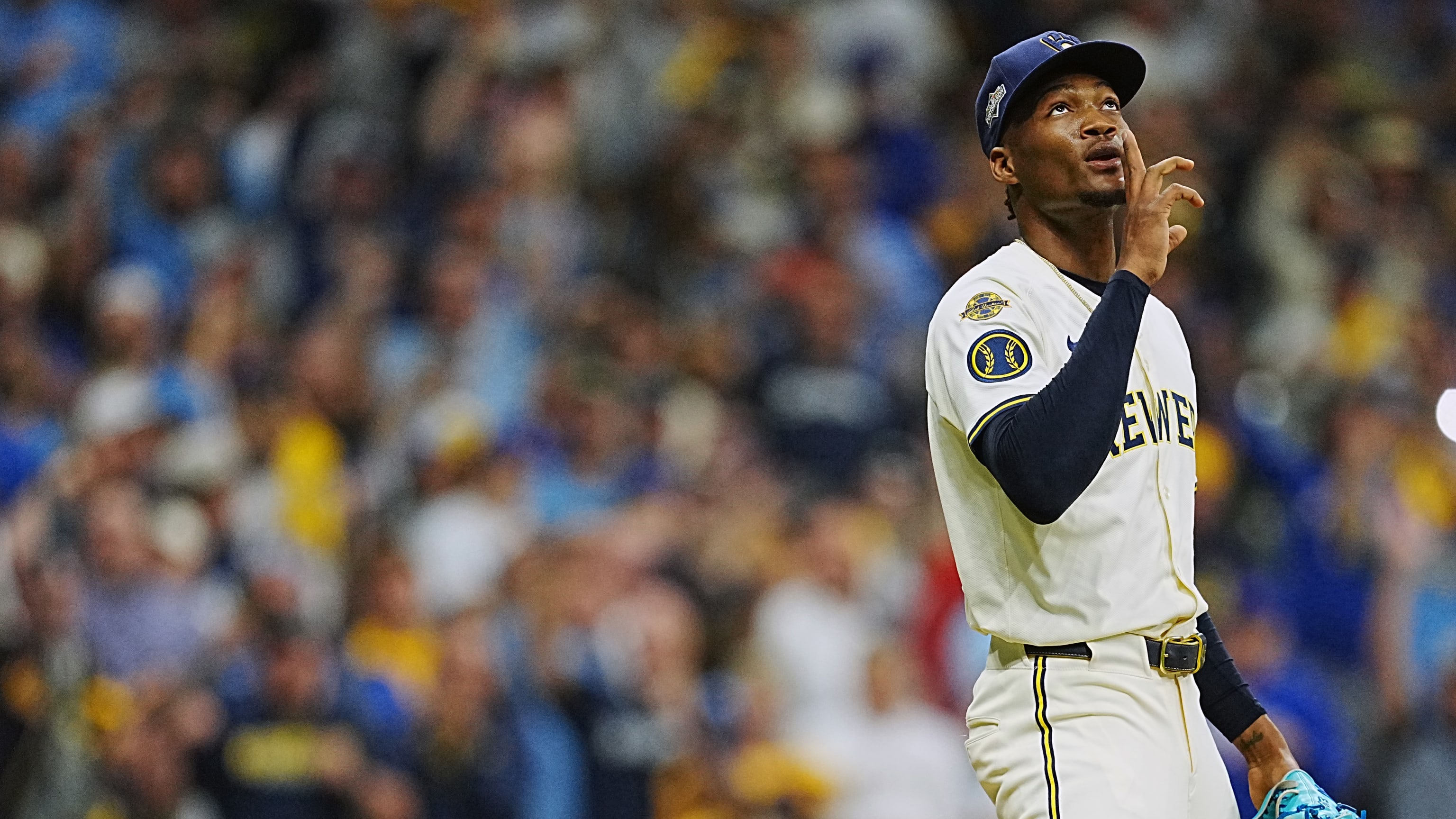 Abner Uribe's dominant 9th inning in NLDS Game 2