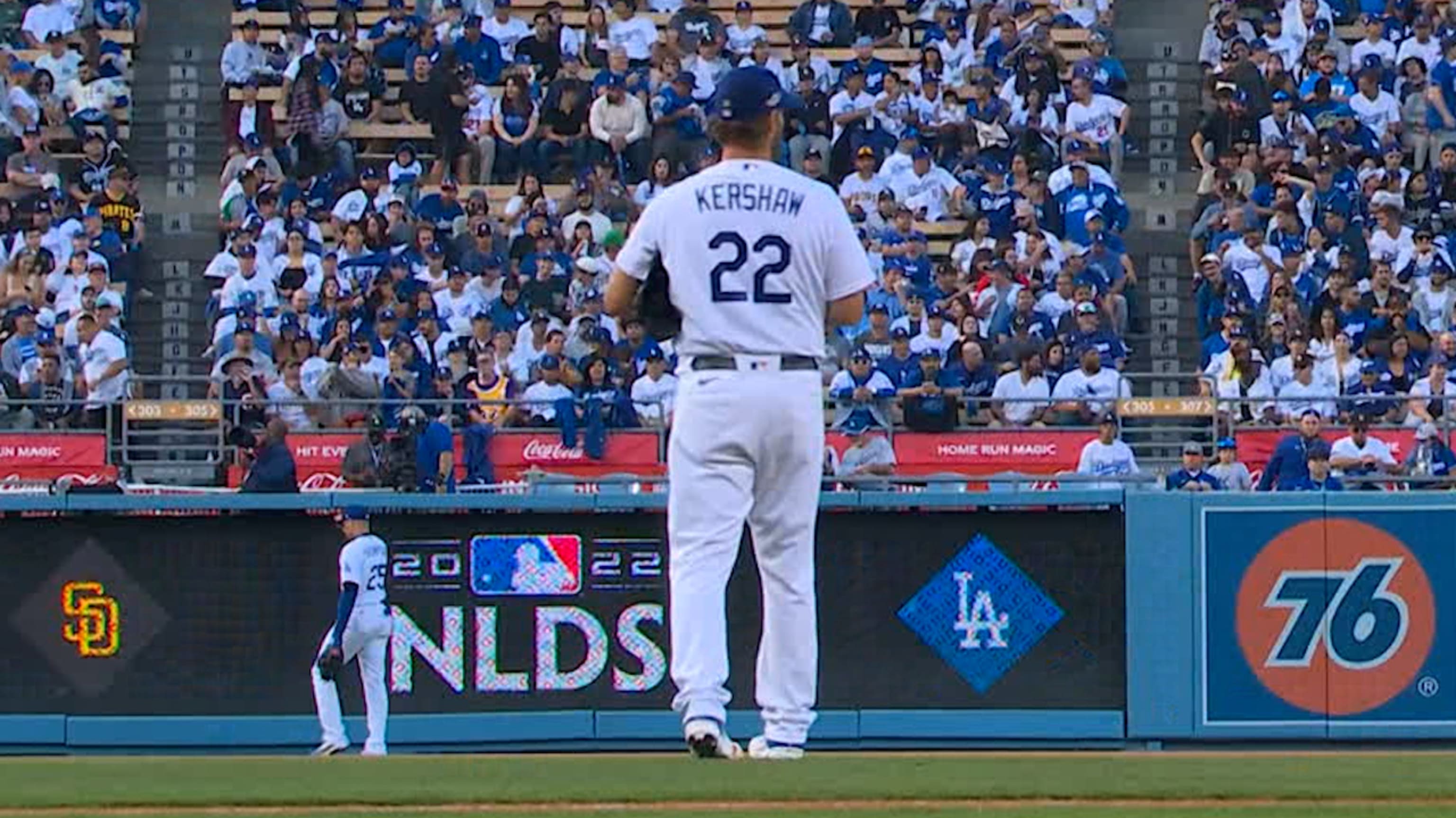 Clayton Kershaw solid in Game 2 of 2022 NLDS