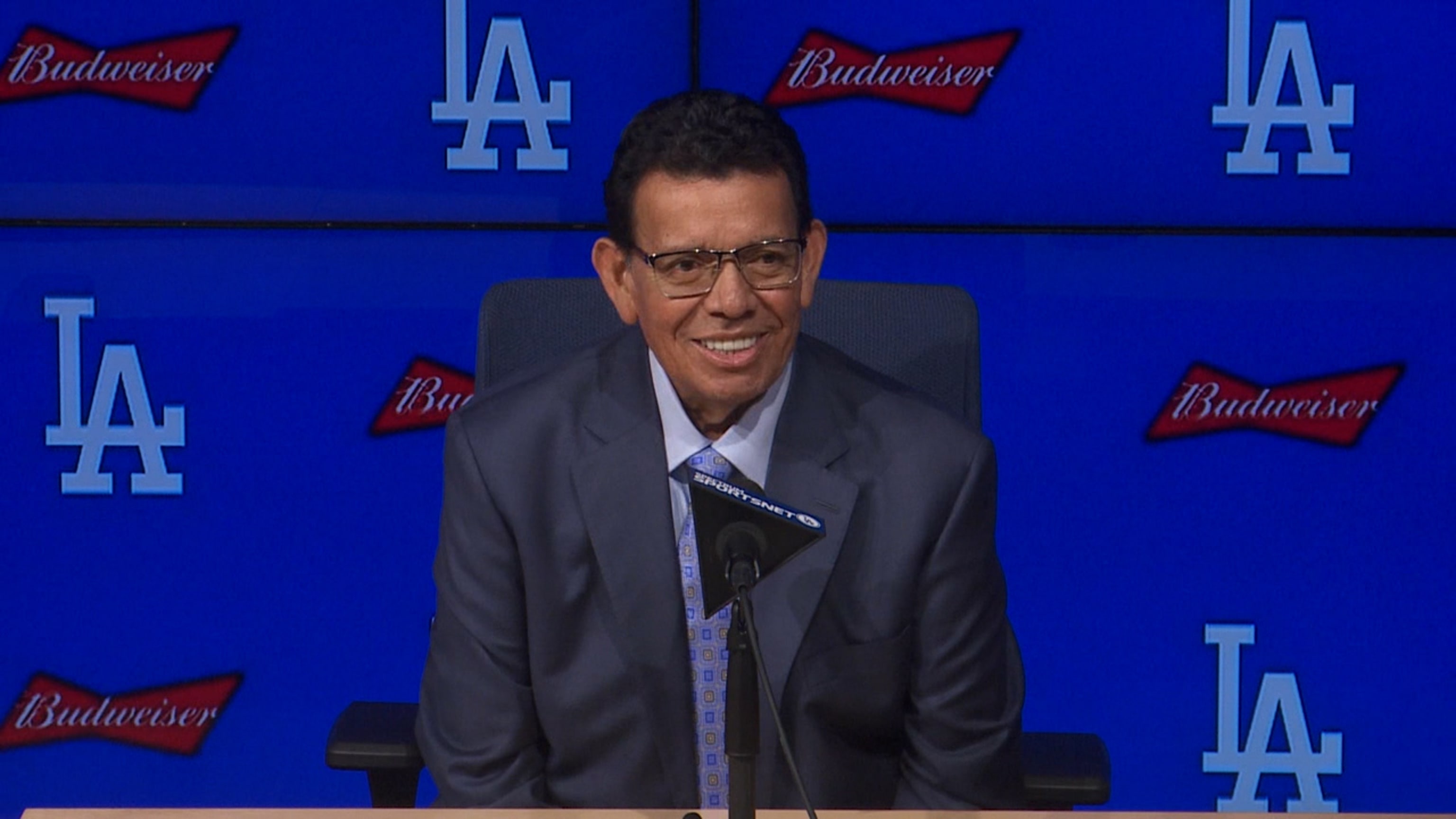 Dodgers to retire Fernando Valenzuela's No. 34 jersey number – NBC Los  Angeles