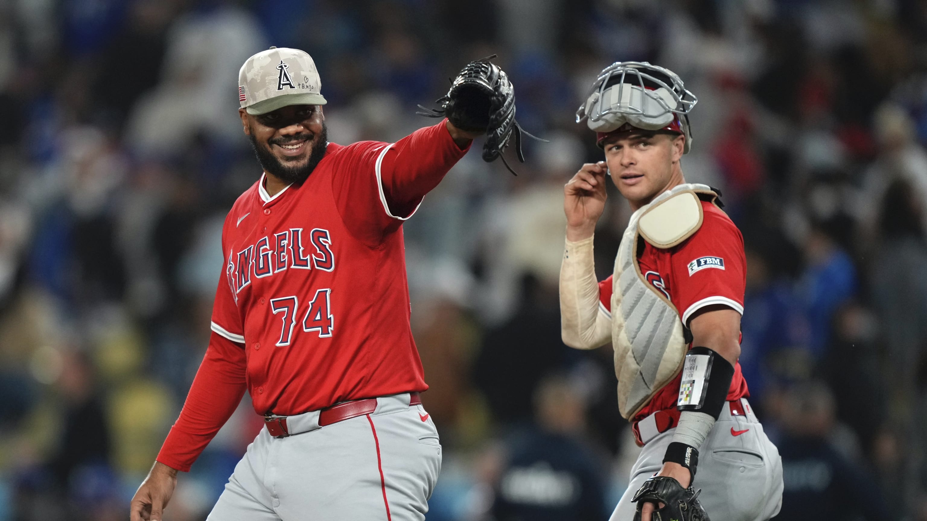 Kenley Jansen intentionally balks Shohei Ohtani to 3rd base
