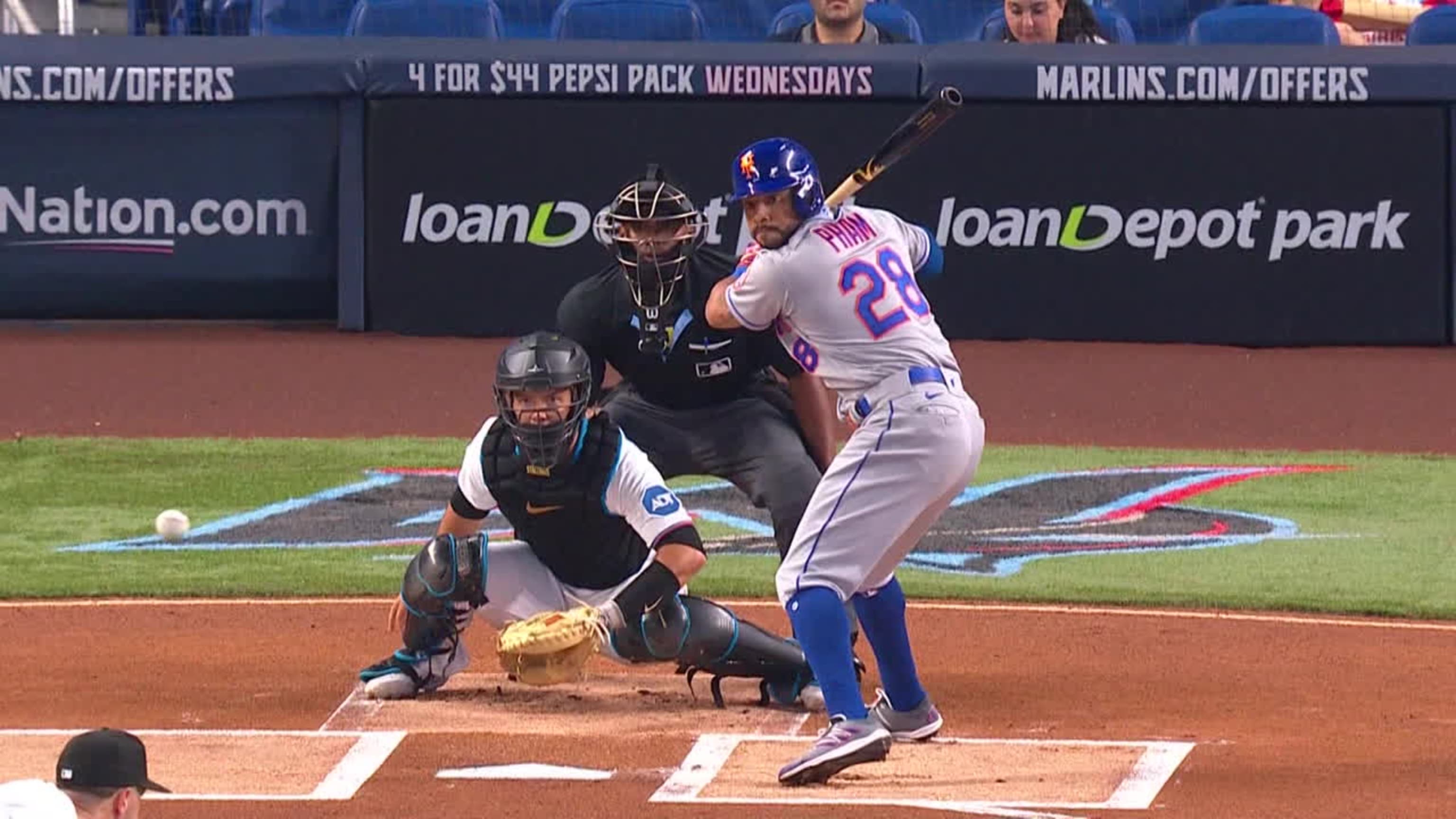 Tommy Pham dispara 3 hits