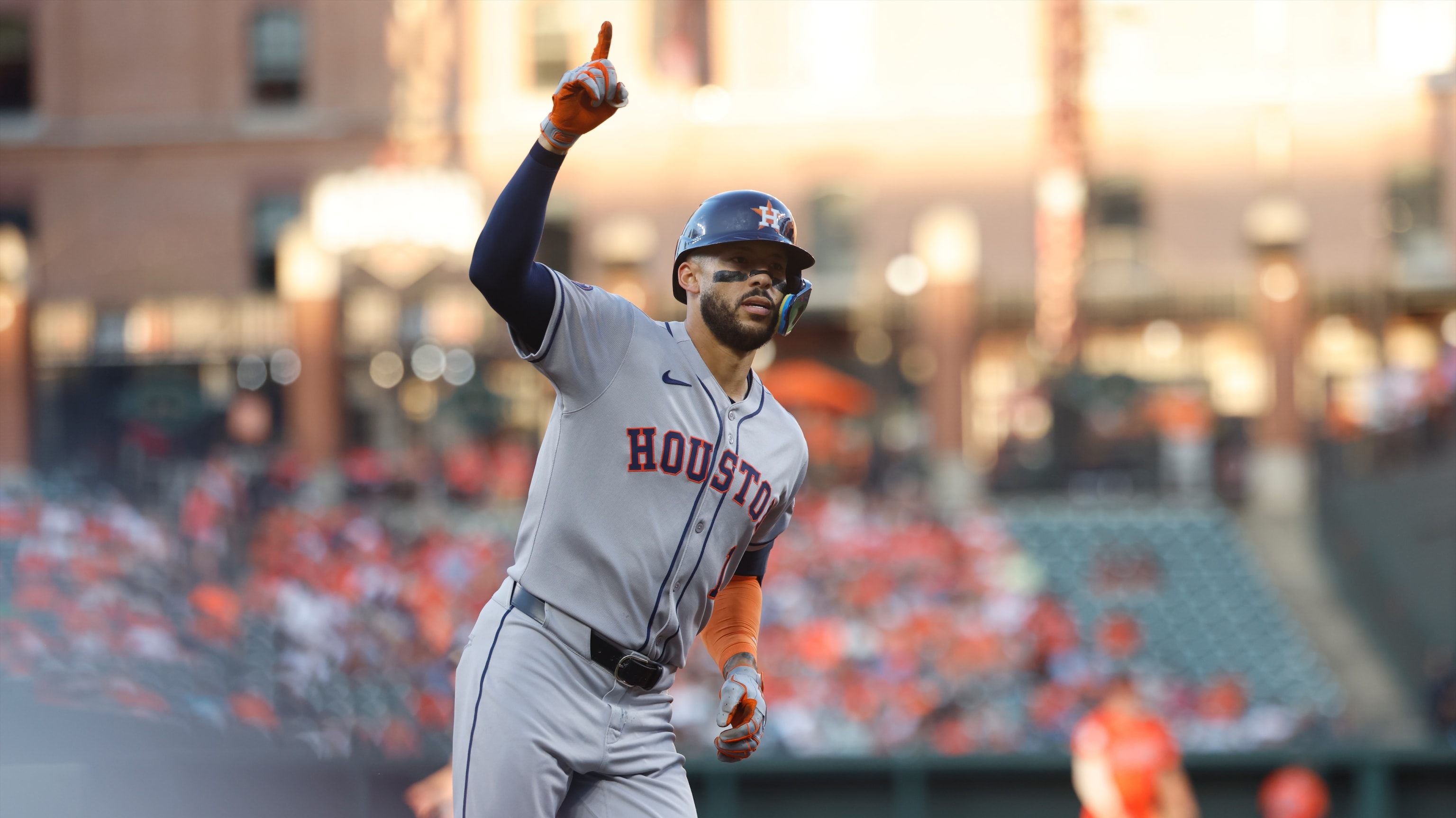 Carlos Correa's two-run home run (10)