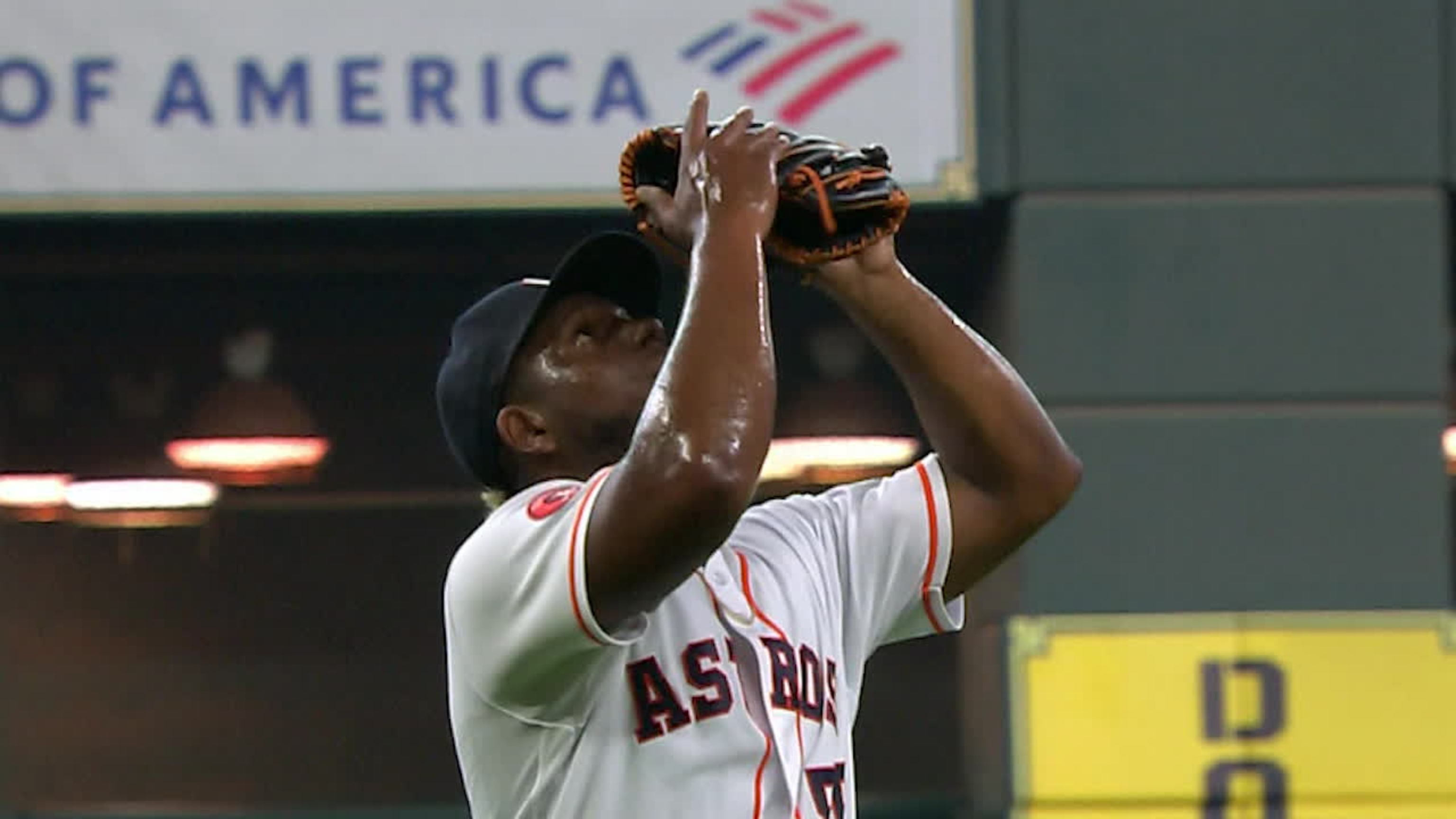 Ronel Blanco poncha a cinco 