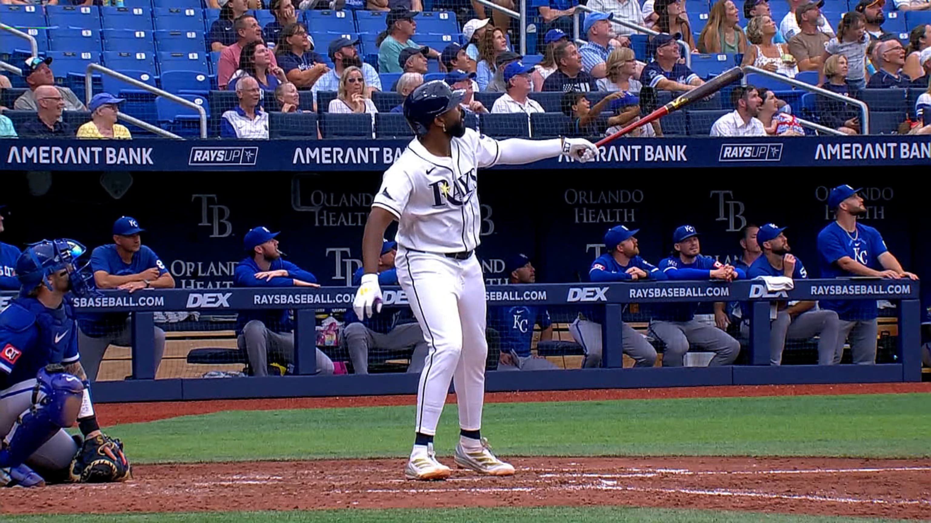 Junior Caminero pega su tercer jonrón del juego