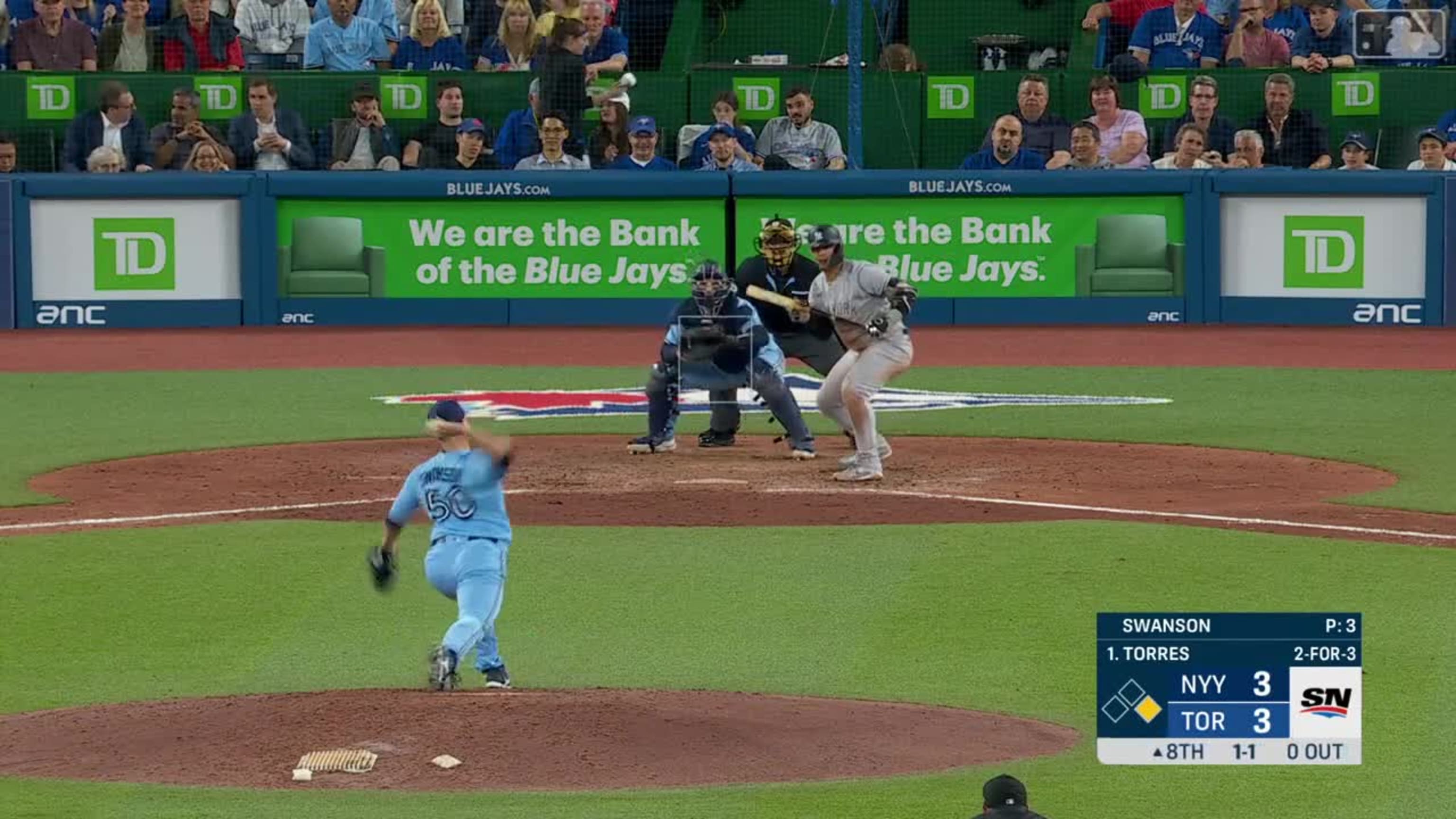 Vlad Jr. sale por lesión 