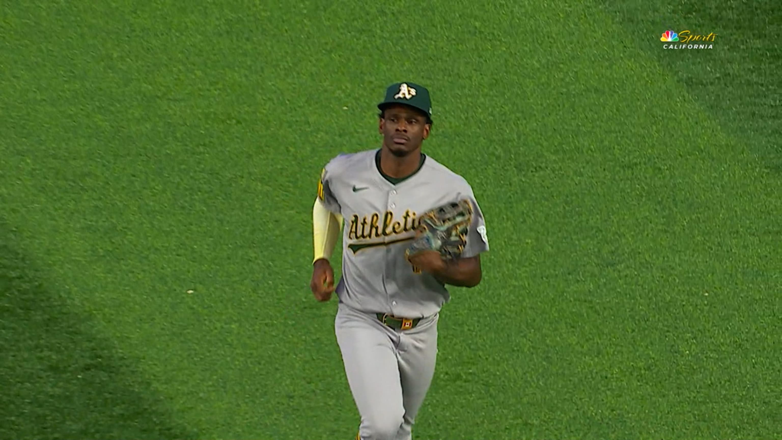 Clarke se luce con atrapada