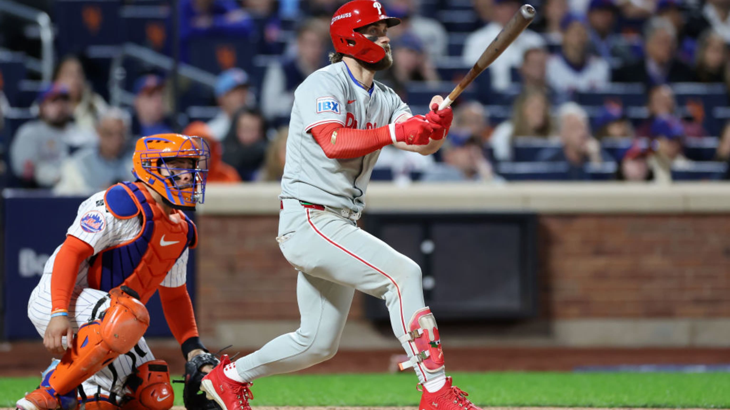 Bryce Harper wins Silver Slugger Award