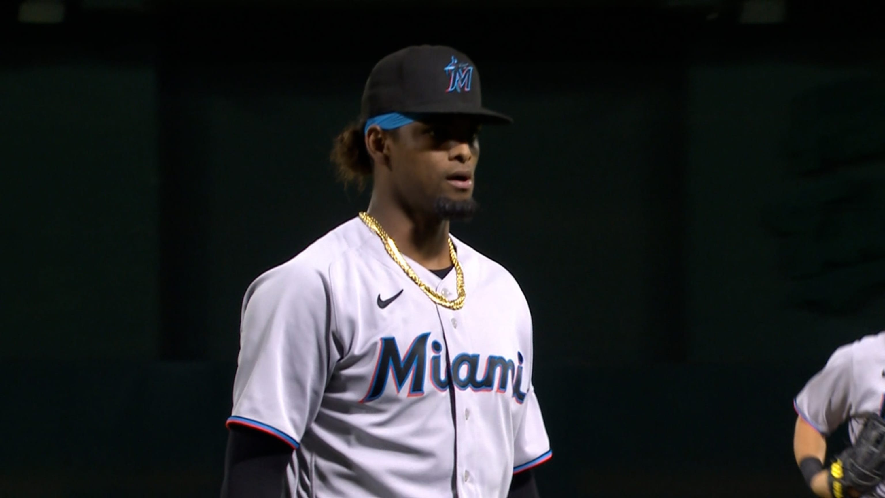 Cabrera completa 8 en blanco