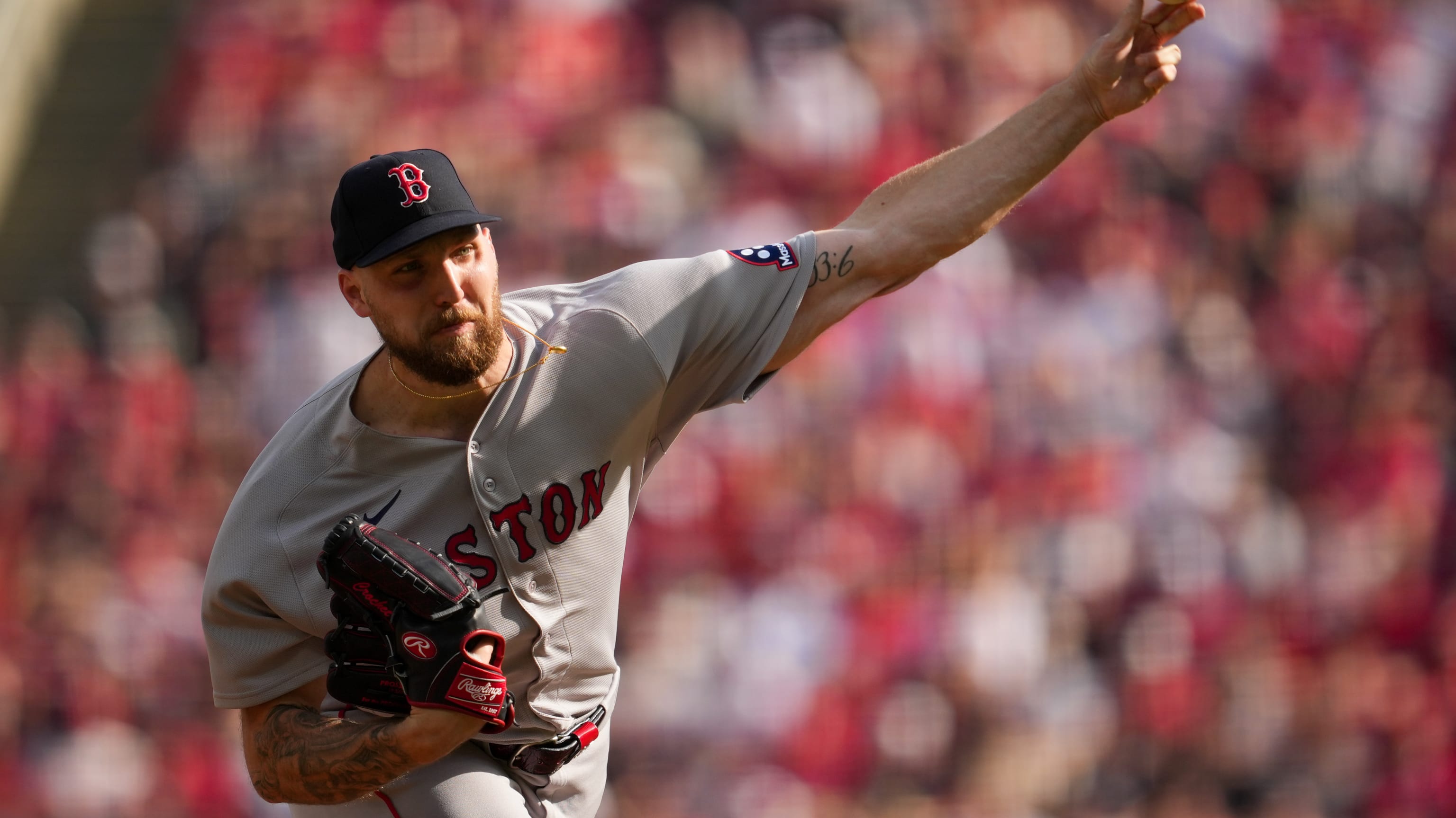 Eugenio Suárez, Reds fall to Red Sox on Opening Day