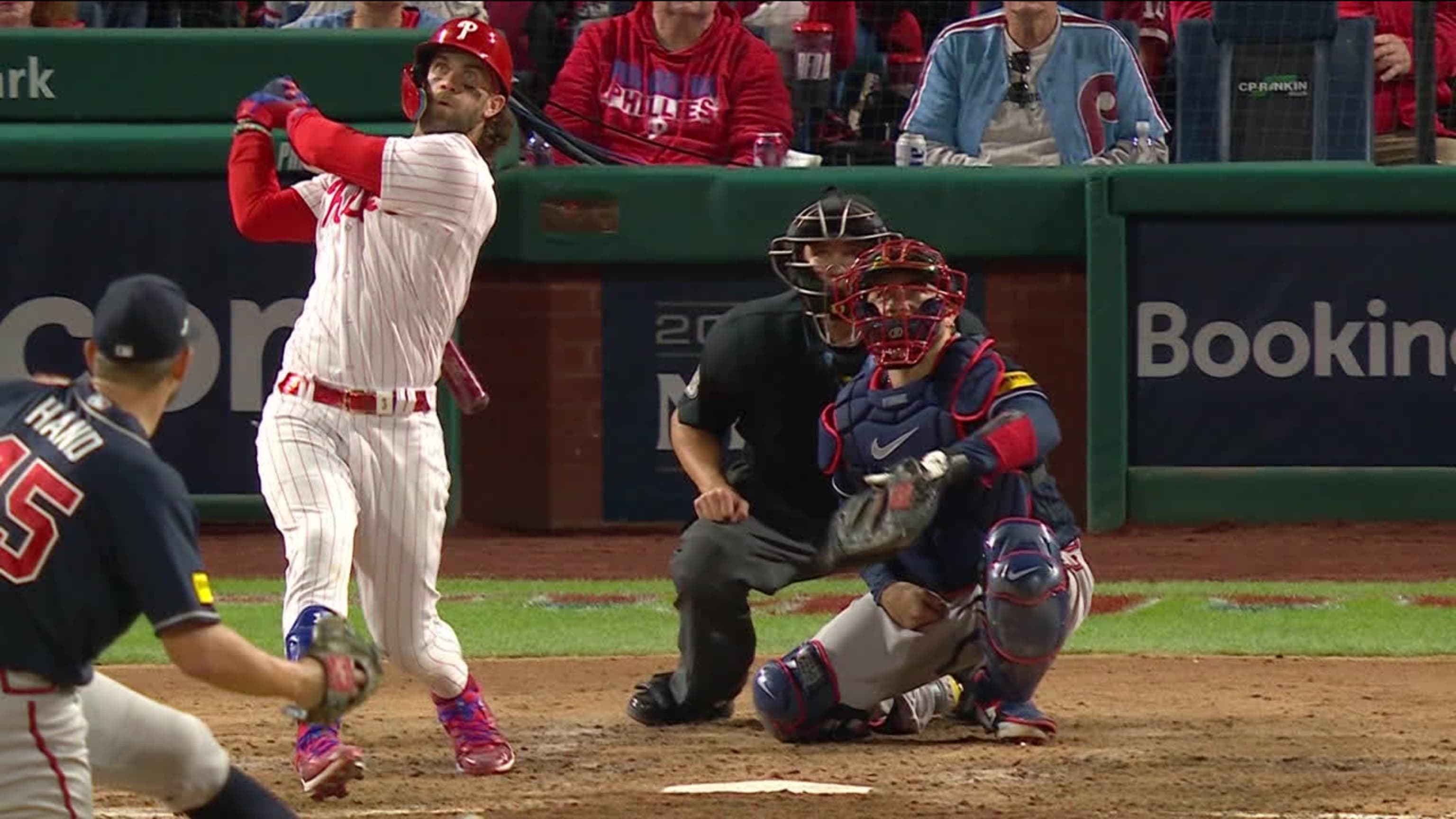 Bryce Harper dispara 2 jonrones