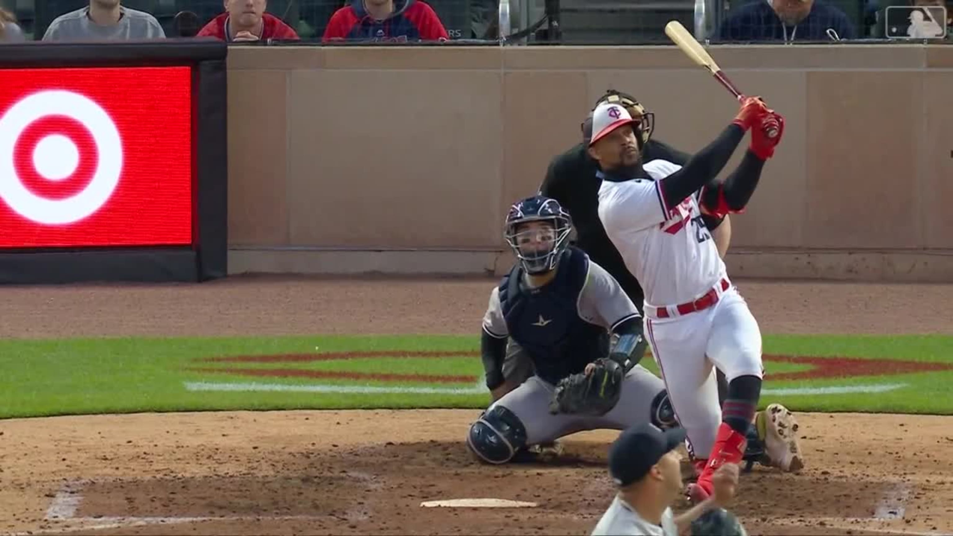 Byron Buxton da HR de 2 rayas