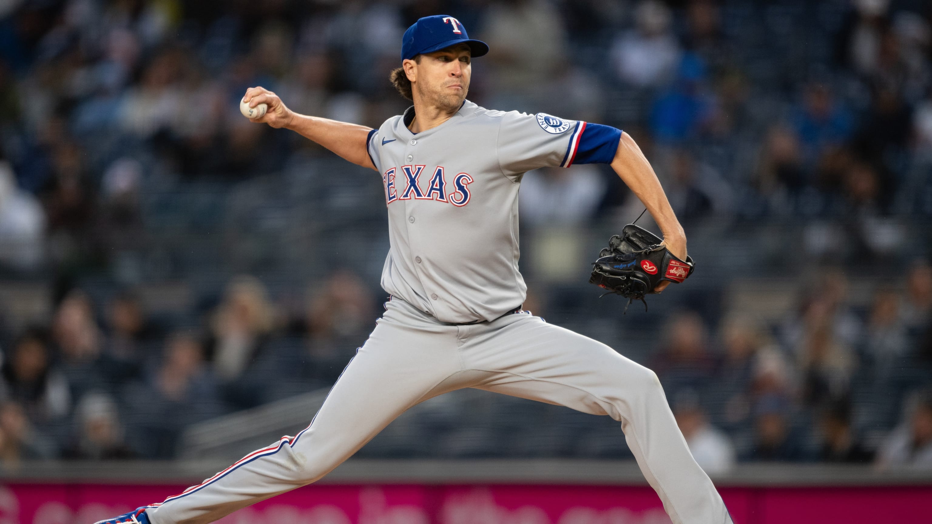 Jacob deGrom strikes out nine Yankees