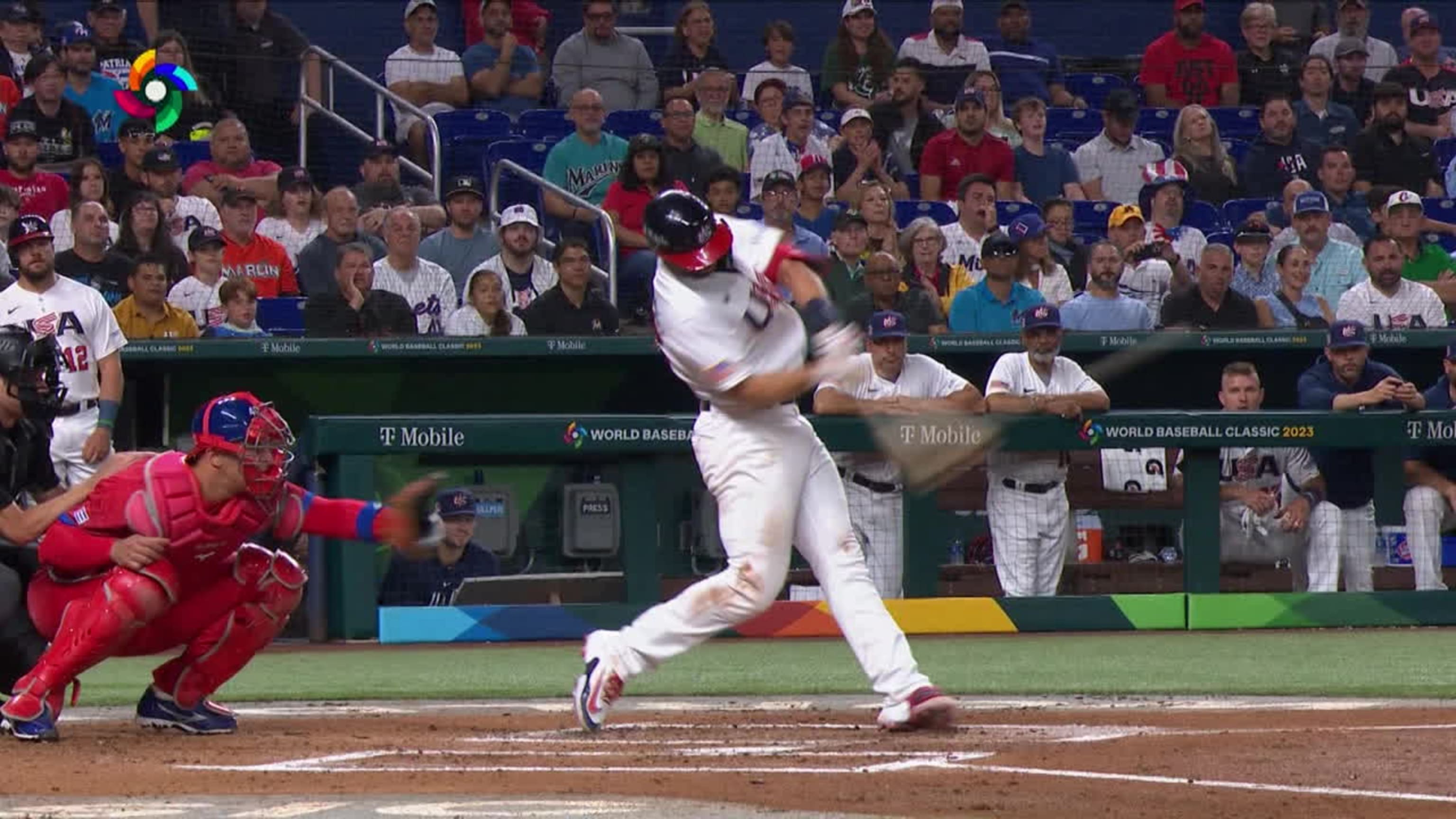 Goldschmidt da HR de 2 rayas