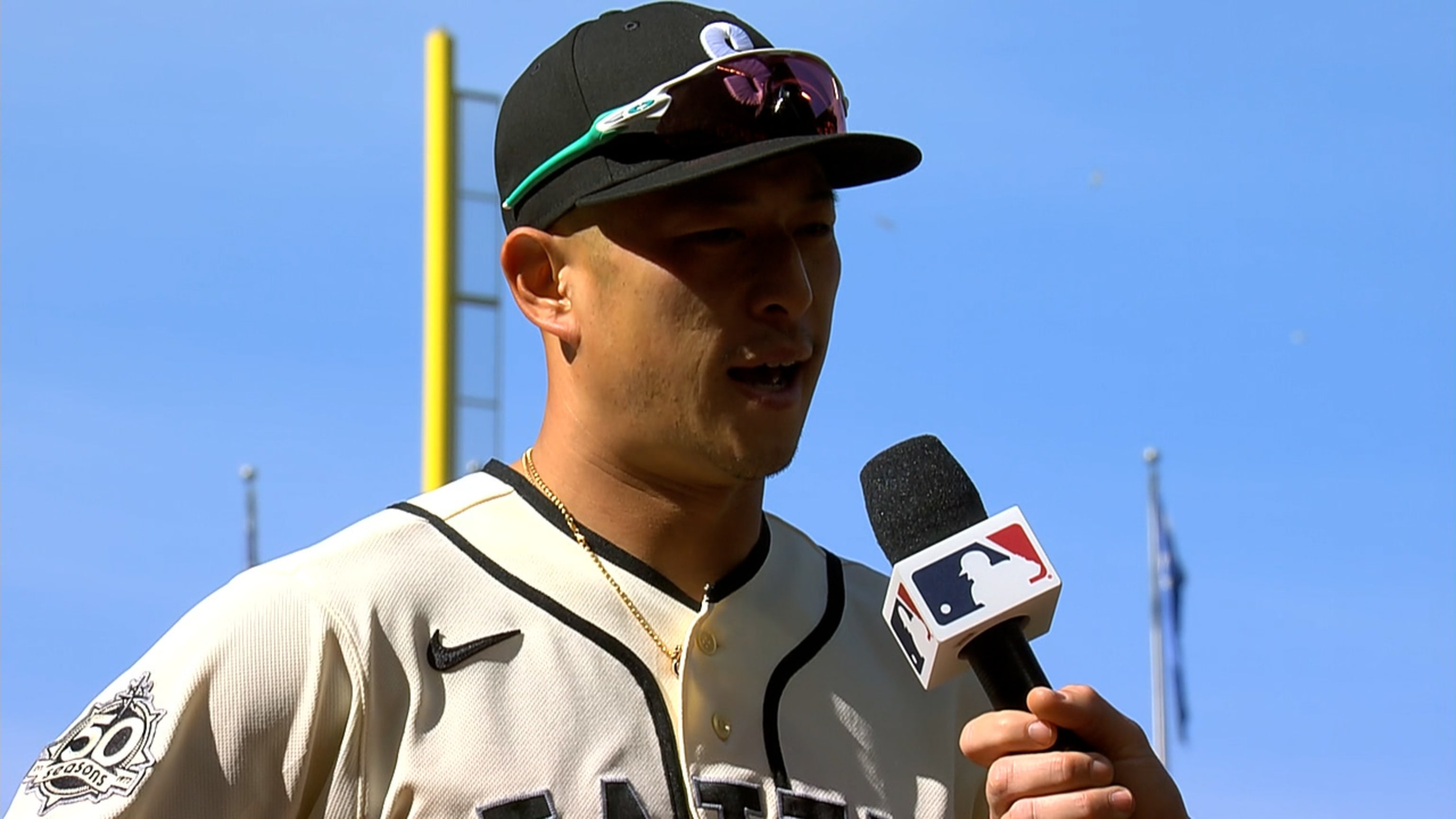 Rob Refsnyder talks his first hit as a Mariner, more