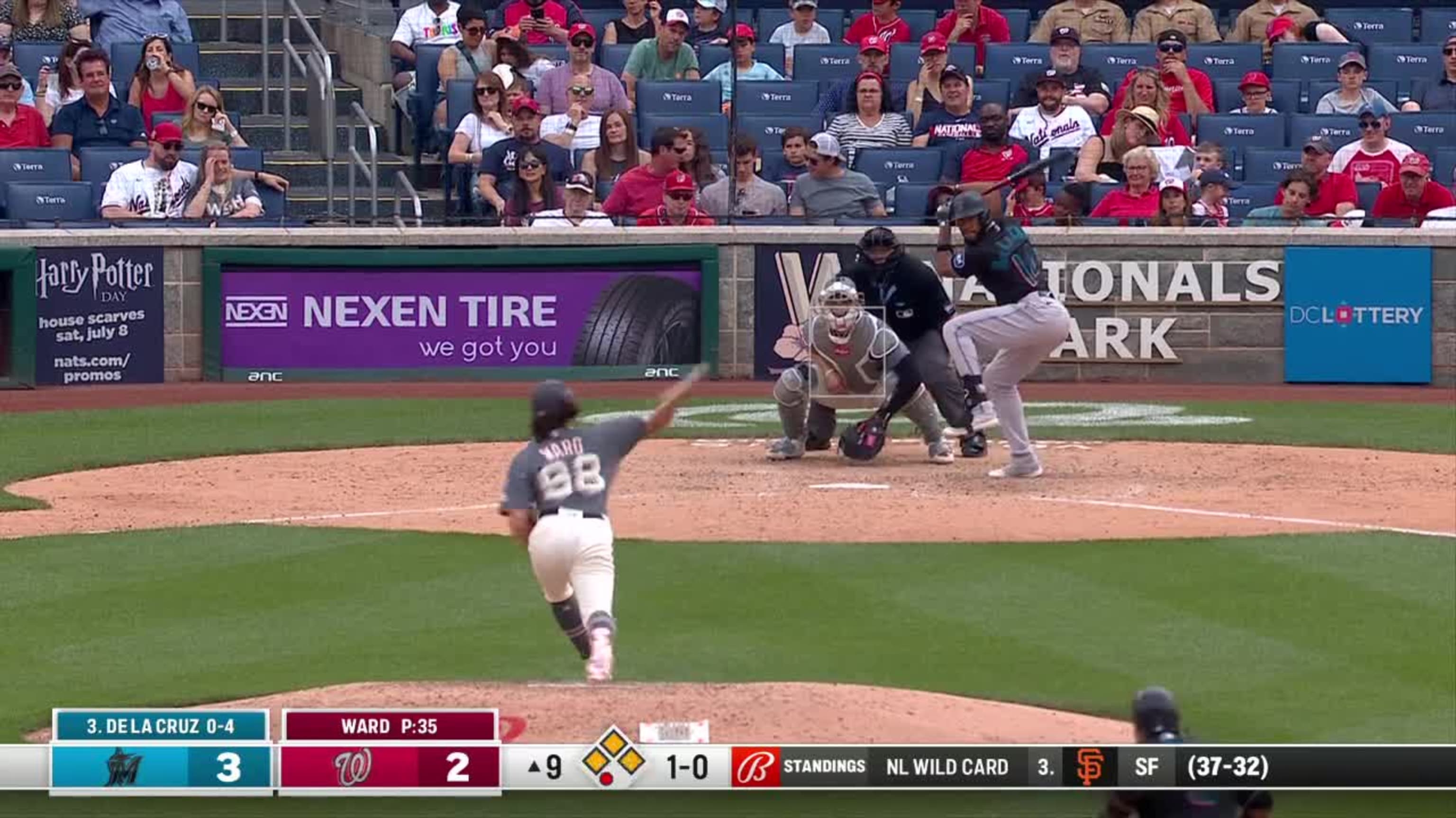 Bryan De La Cruz extiende la ventaja