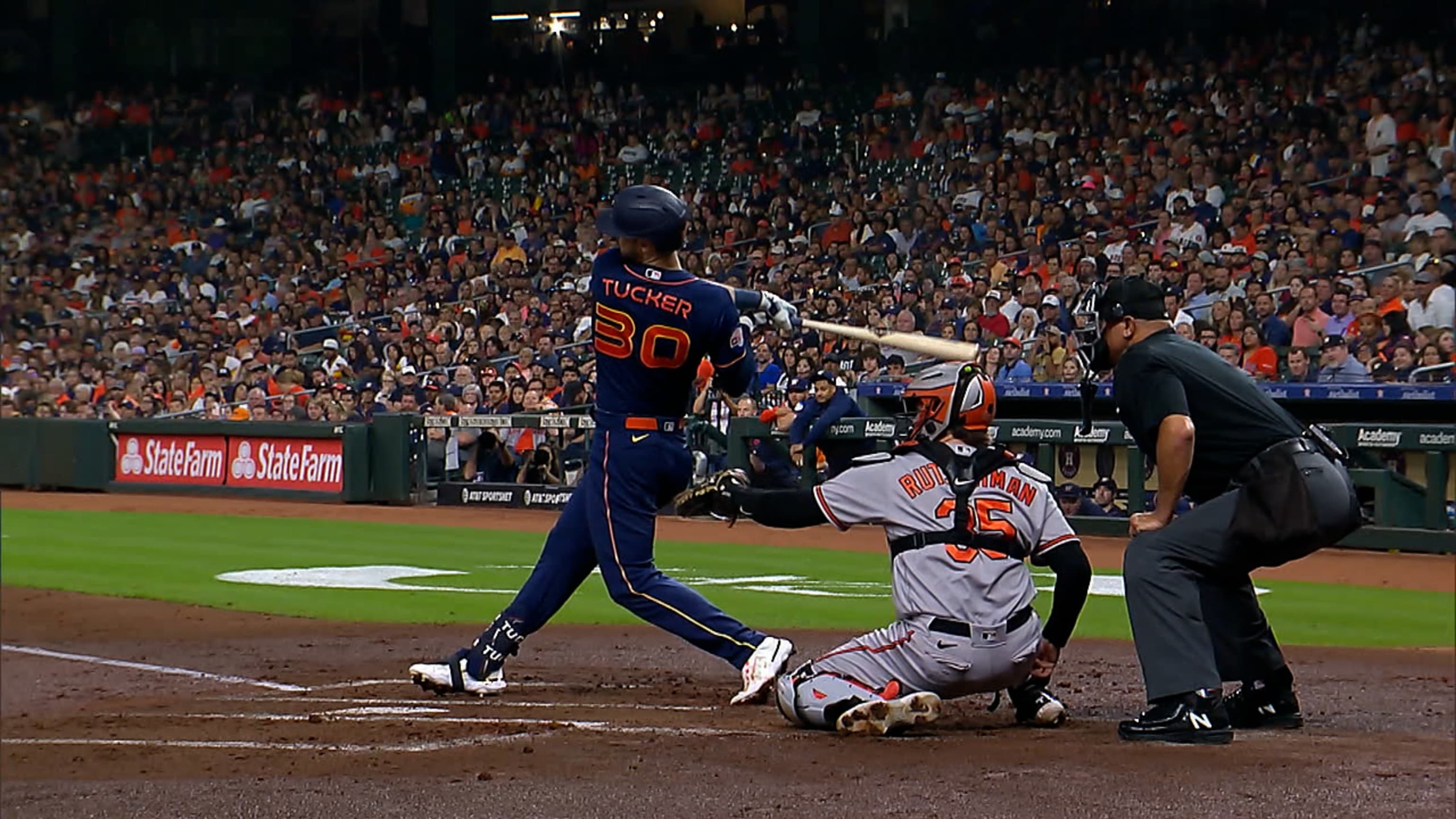 Lone Star Shootout: Astros rally for 12-11 win to take series over