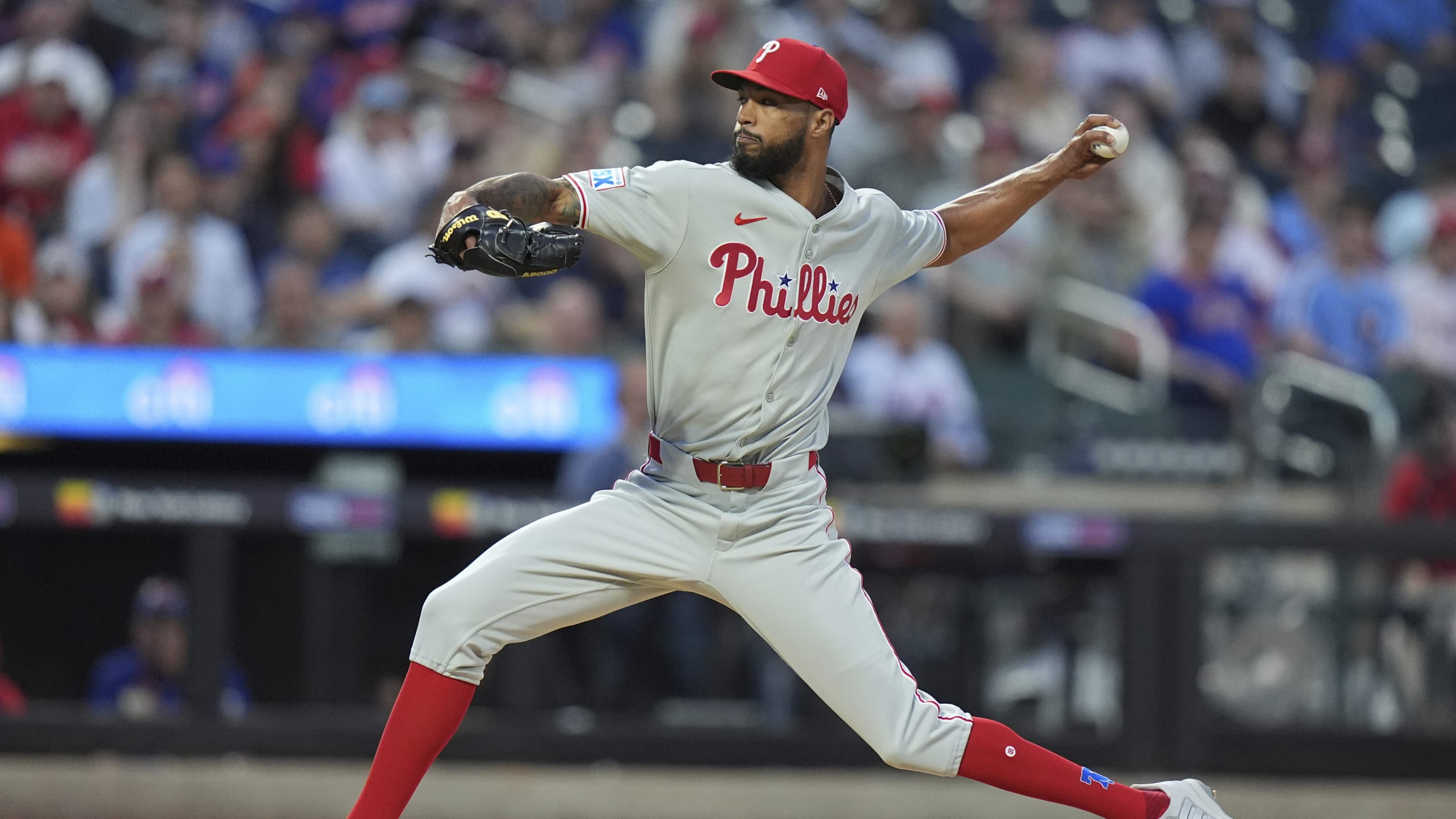 Cristopher Sánchez exits with left forearm injury