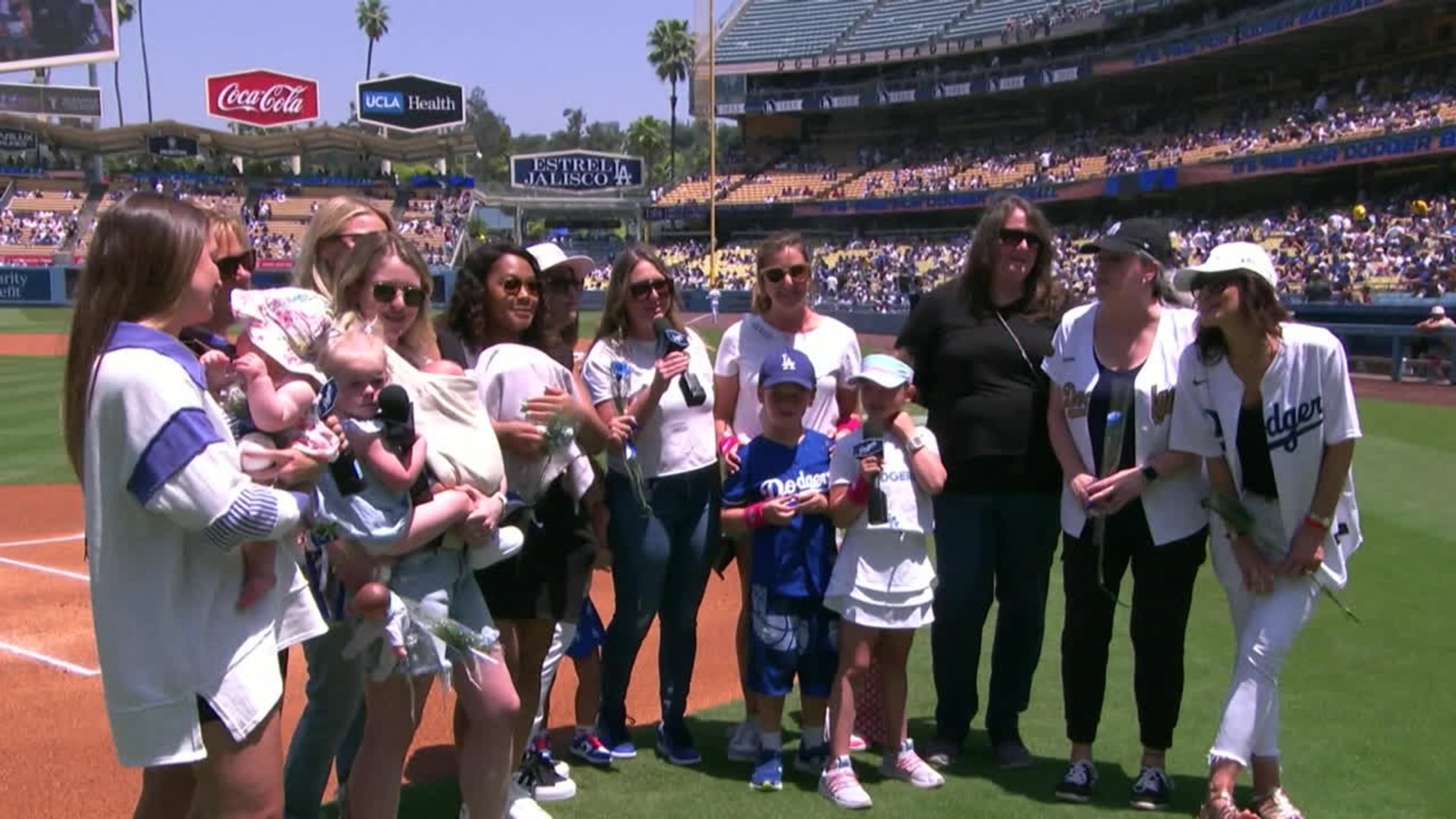 MLB stars celebrate Mother's Day