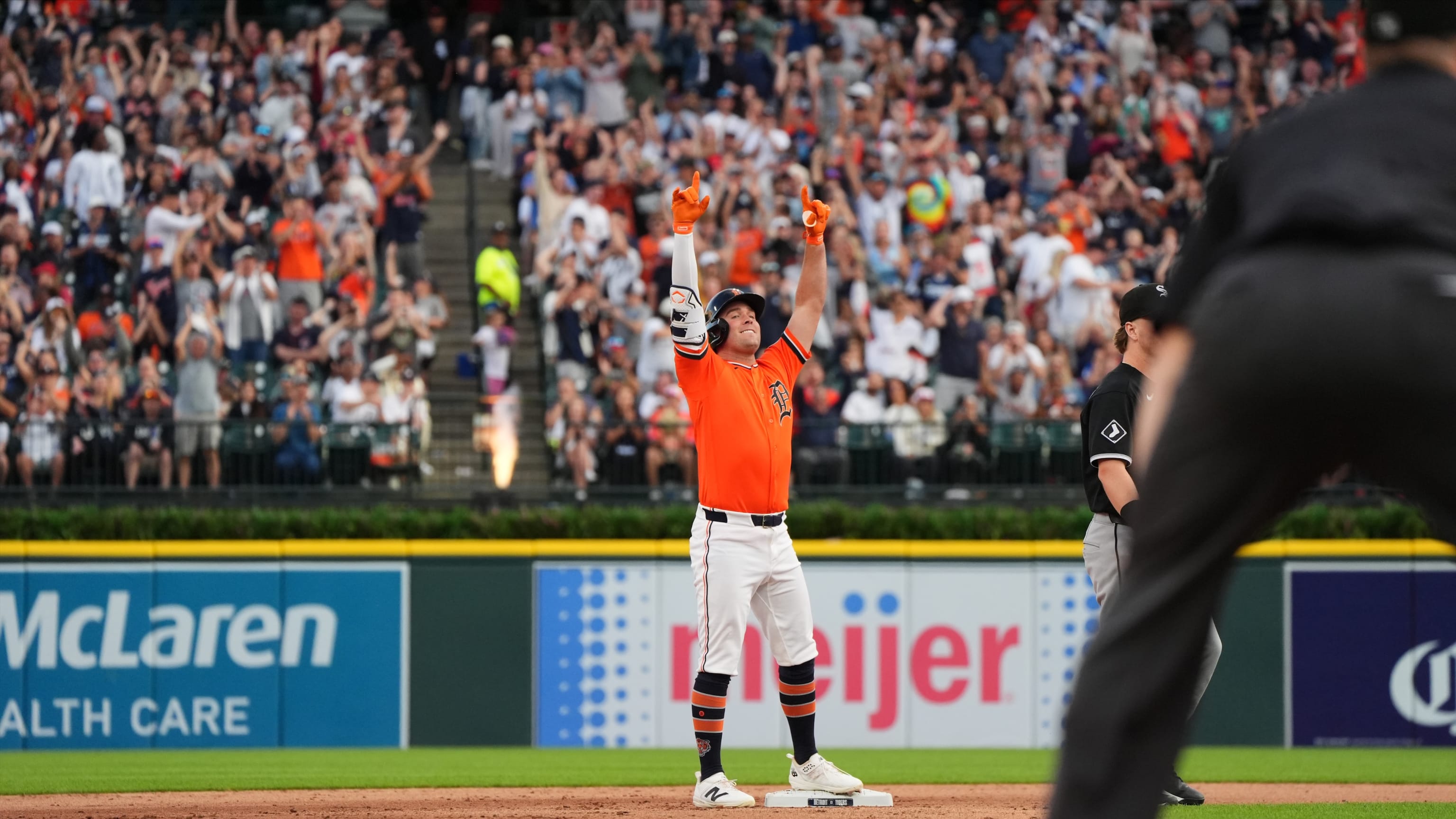 Kerry Carpenter's go-ahead two-run double